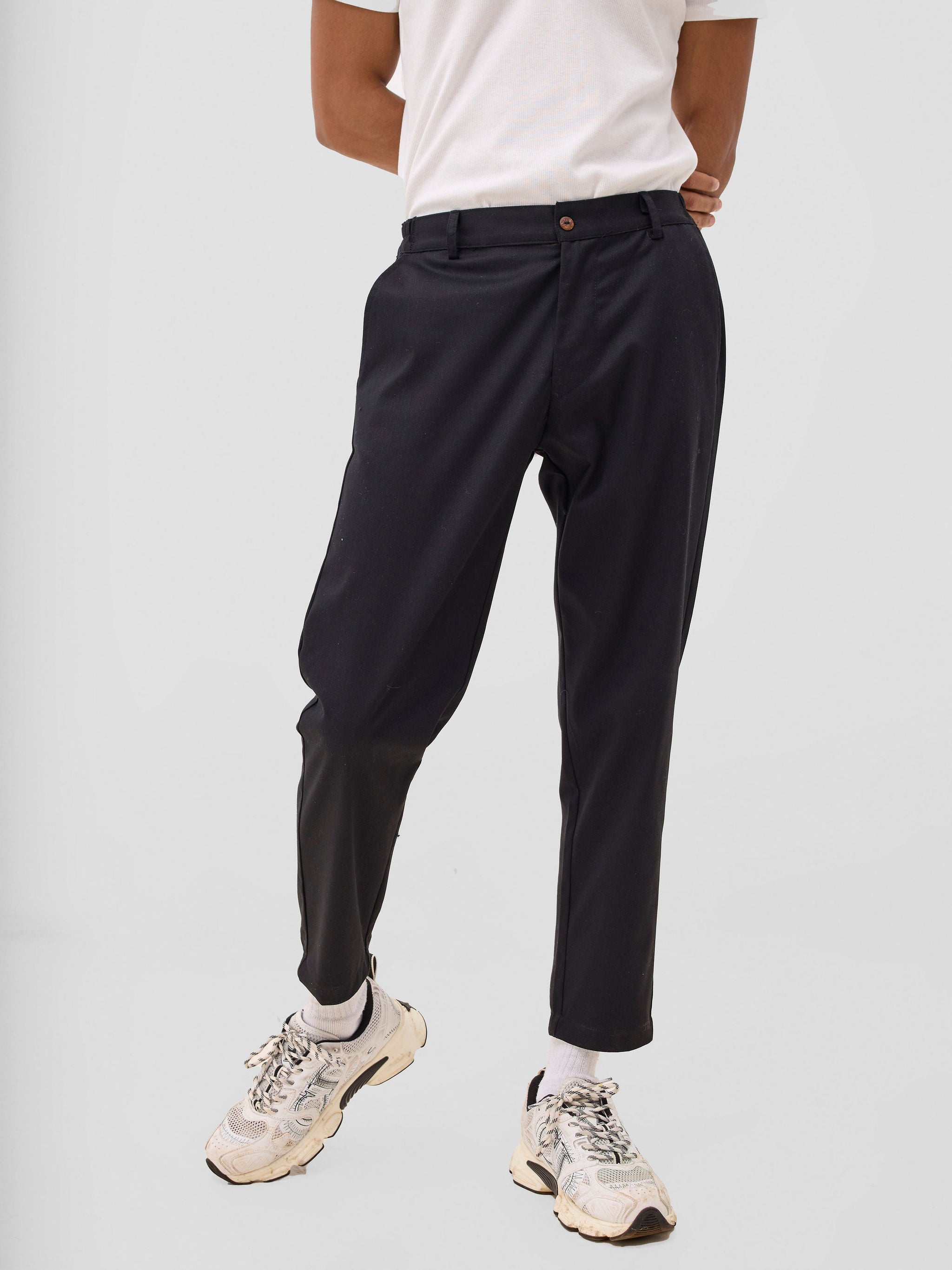 Zoya Sadira Mens' Chino Pants - Black