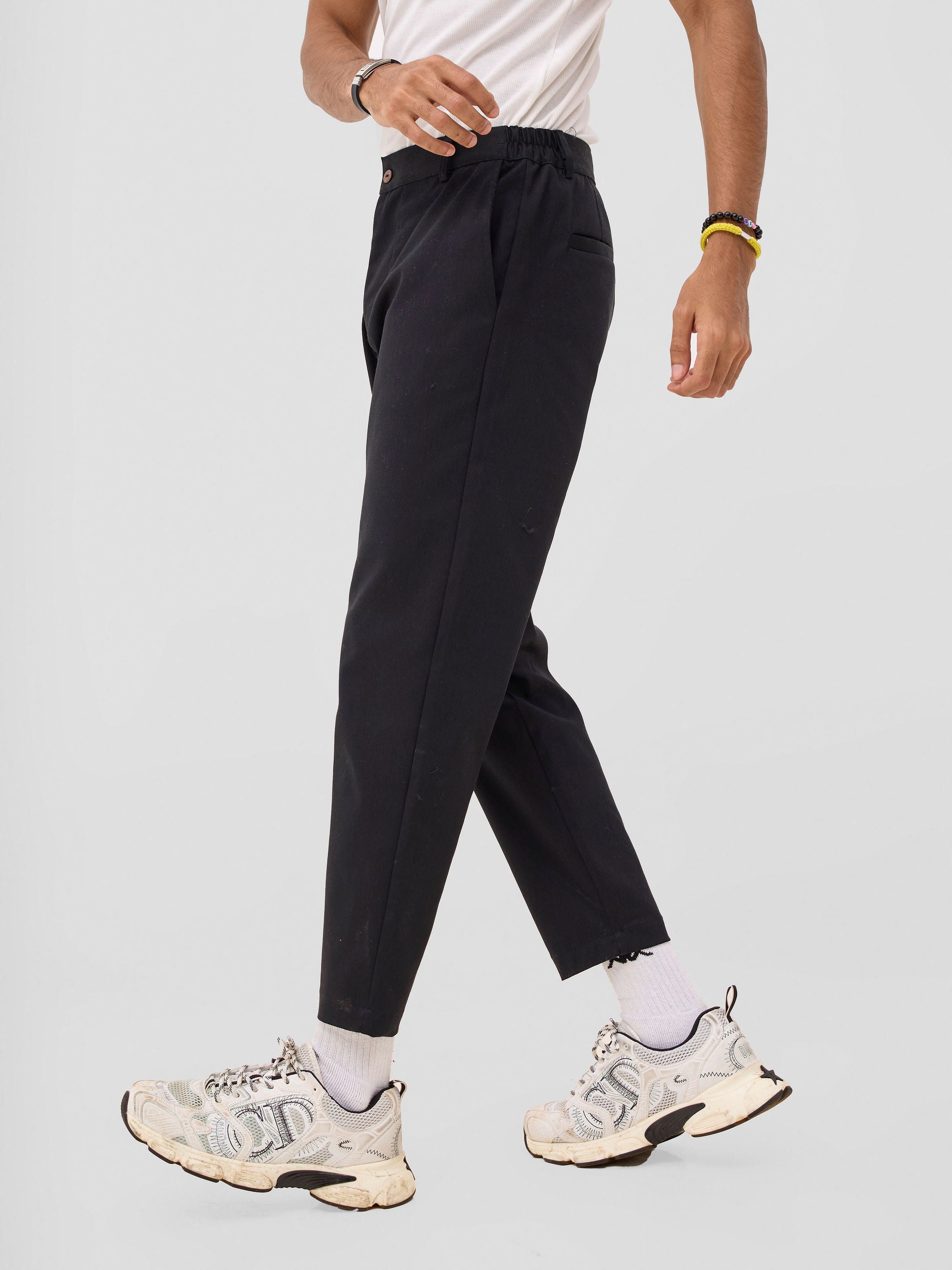 Zoya Sadira Mens' Chino Pants - Black
