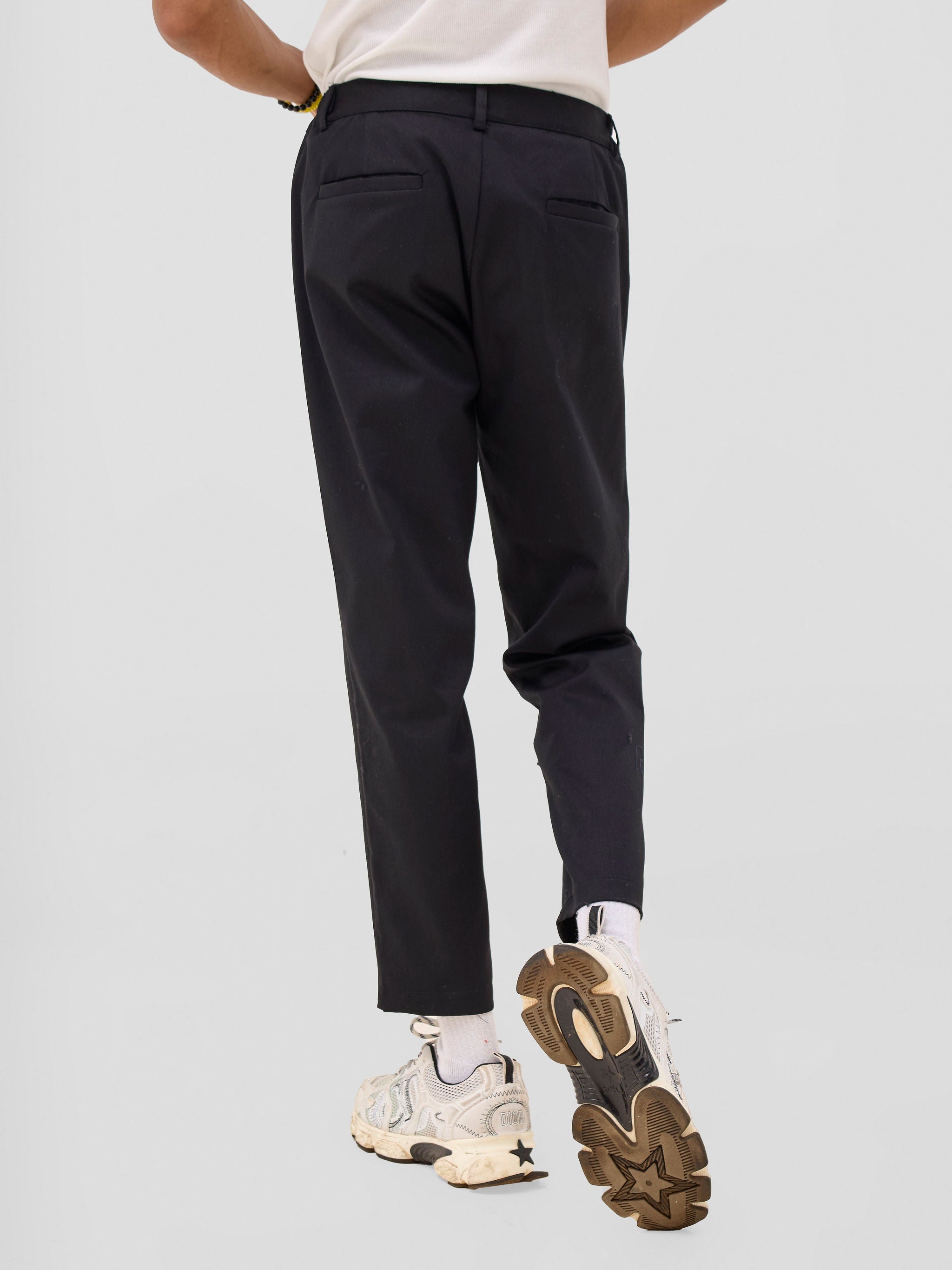 Zoya Sadira Mens' Chino Pants - Black