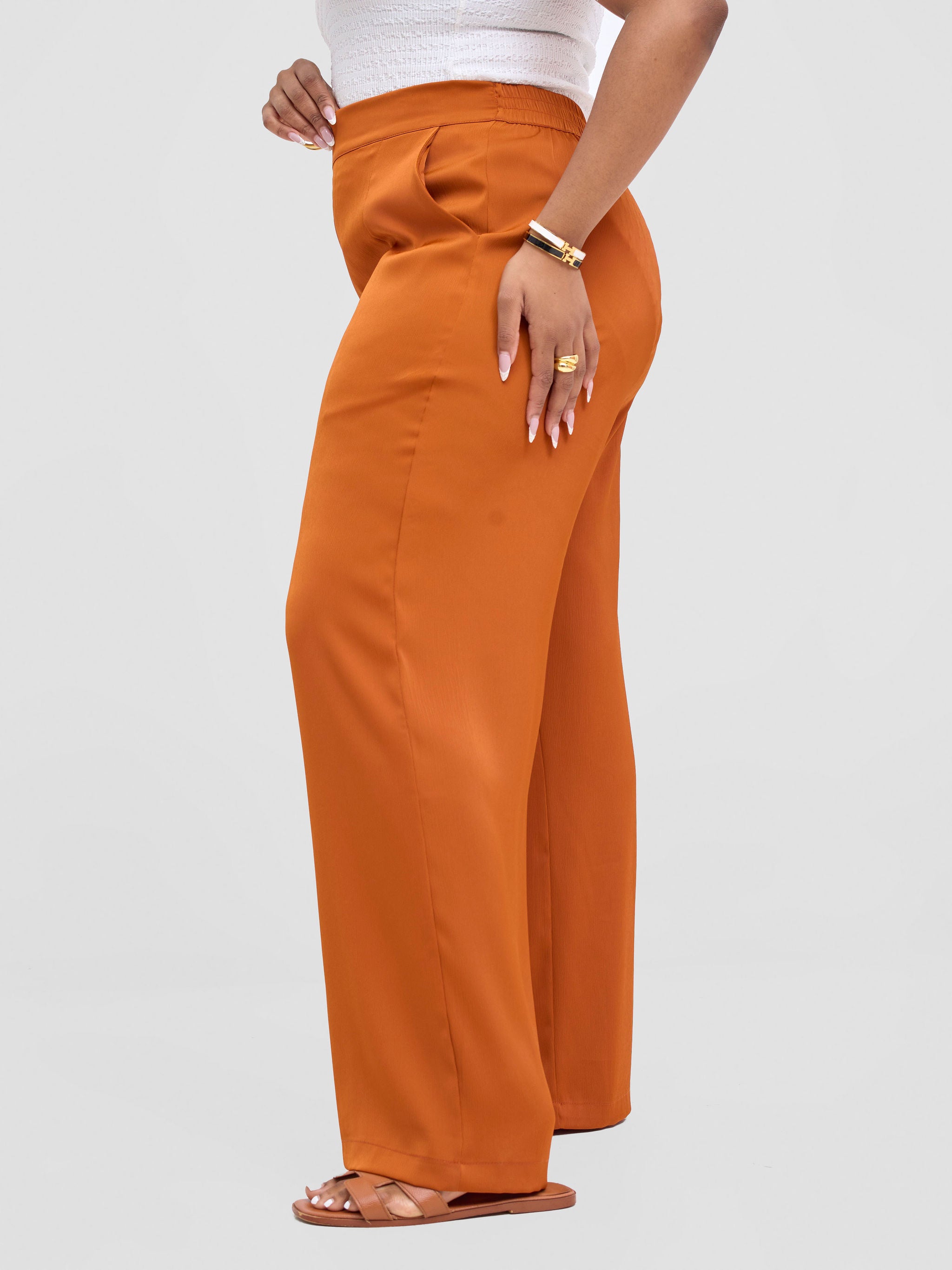 Vivo Tahisa Straight Leg Pants - Rust
