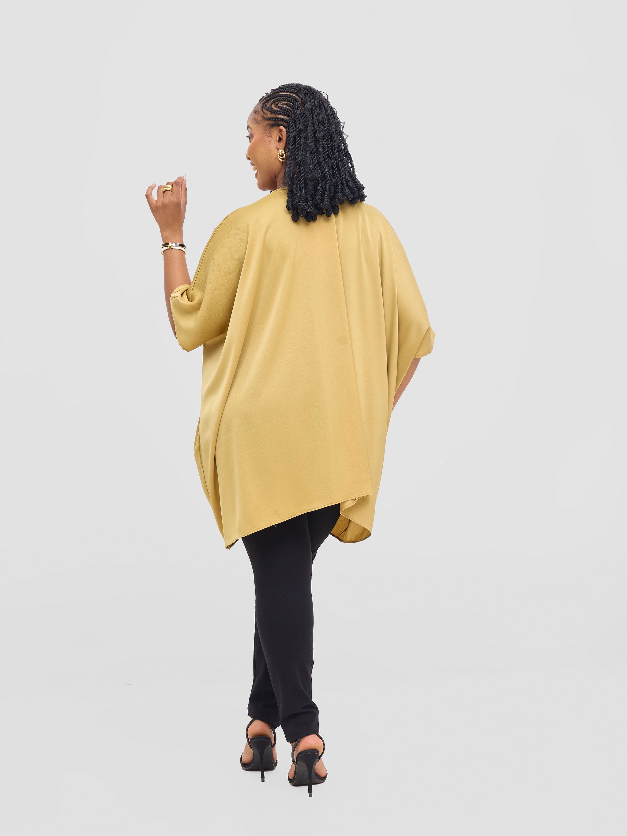 Vivo Tahisa Loose Top - Light Olive