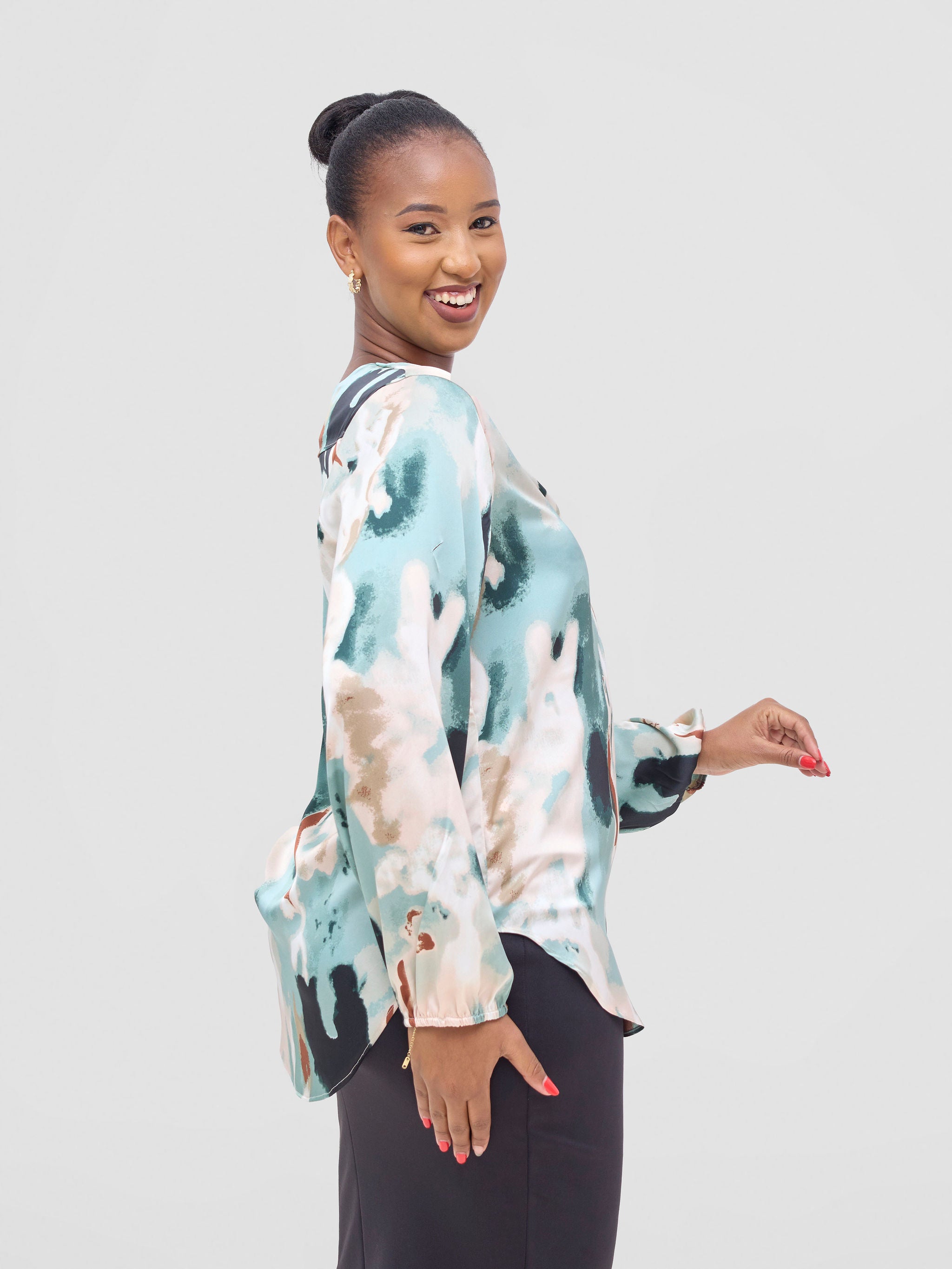 Vivo Dua Satin Bishop Sleeve Top - Cream / Light Green Print