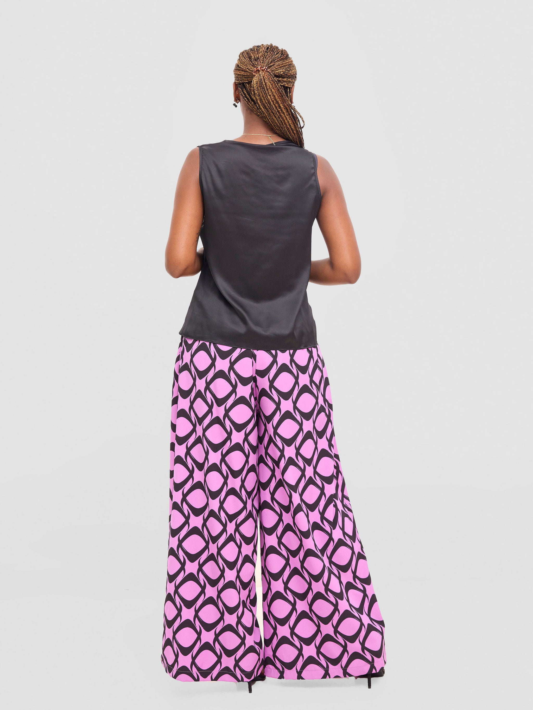 Vivo Isabi Cowl Top - Black