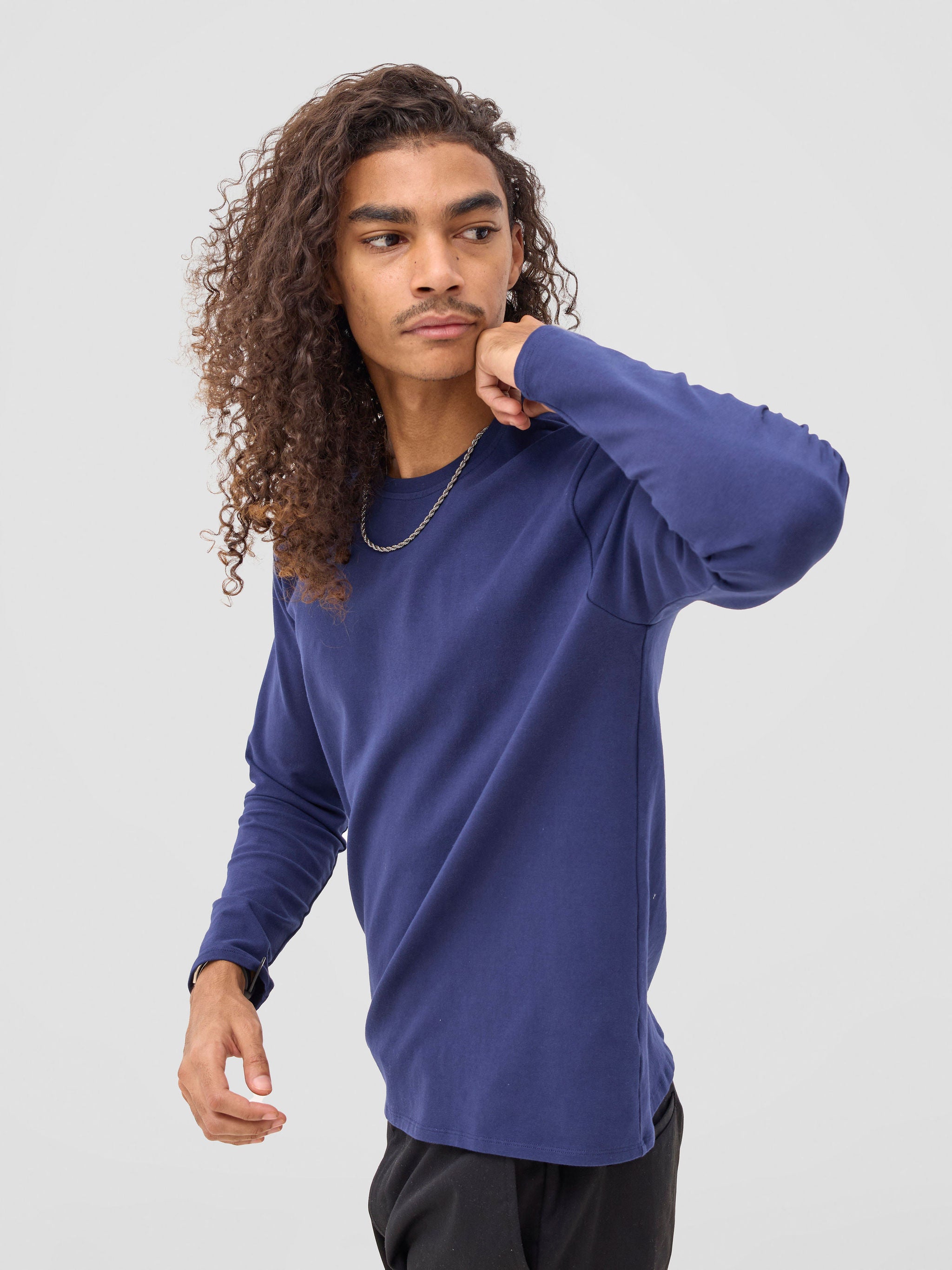 Zoya Yuni Men's Long Sleeve T-shirt - Navy Blue