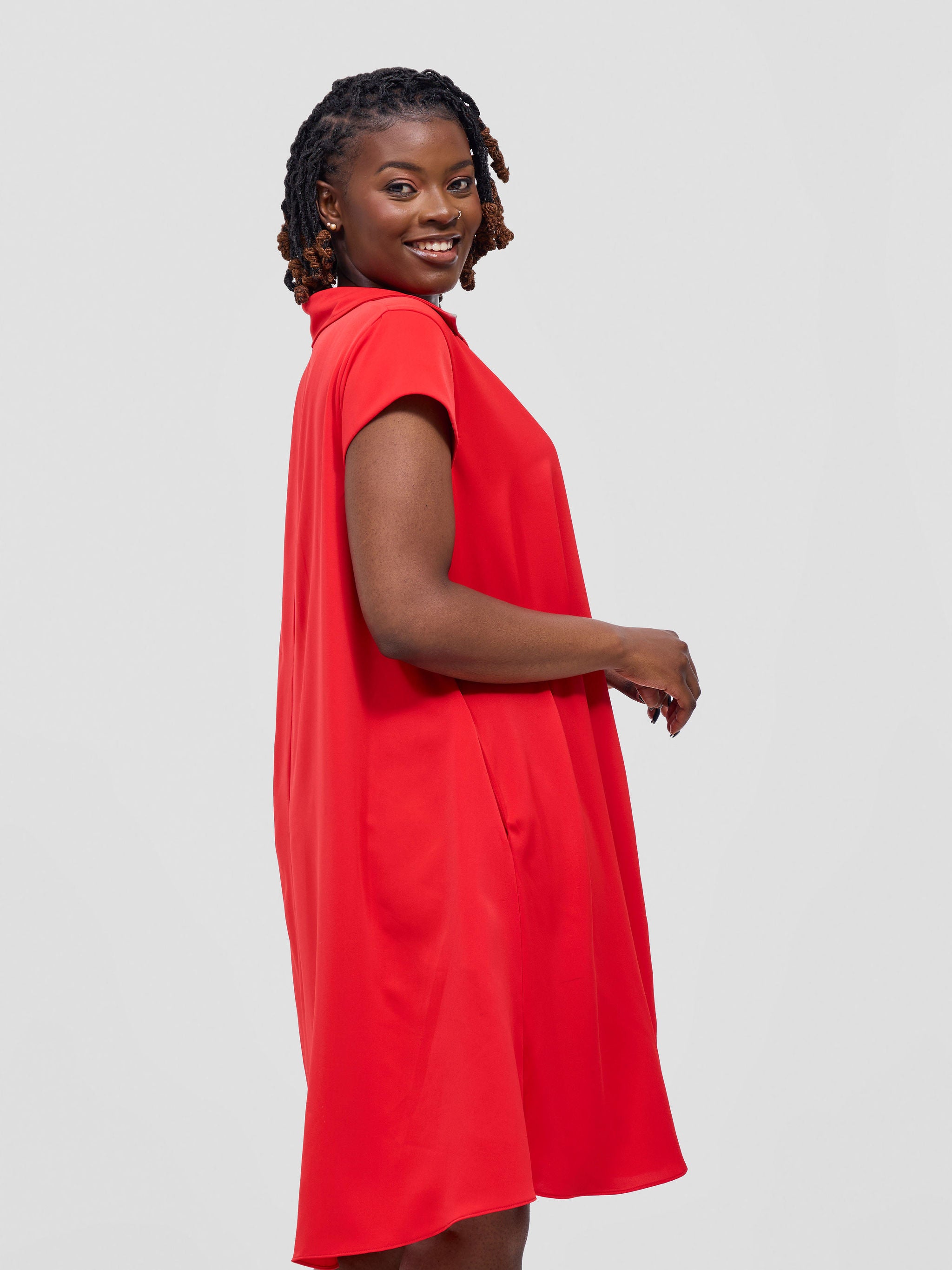 Vivo Yumi Cap Sleeve Dress - Red