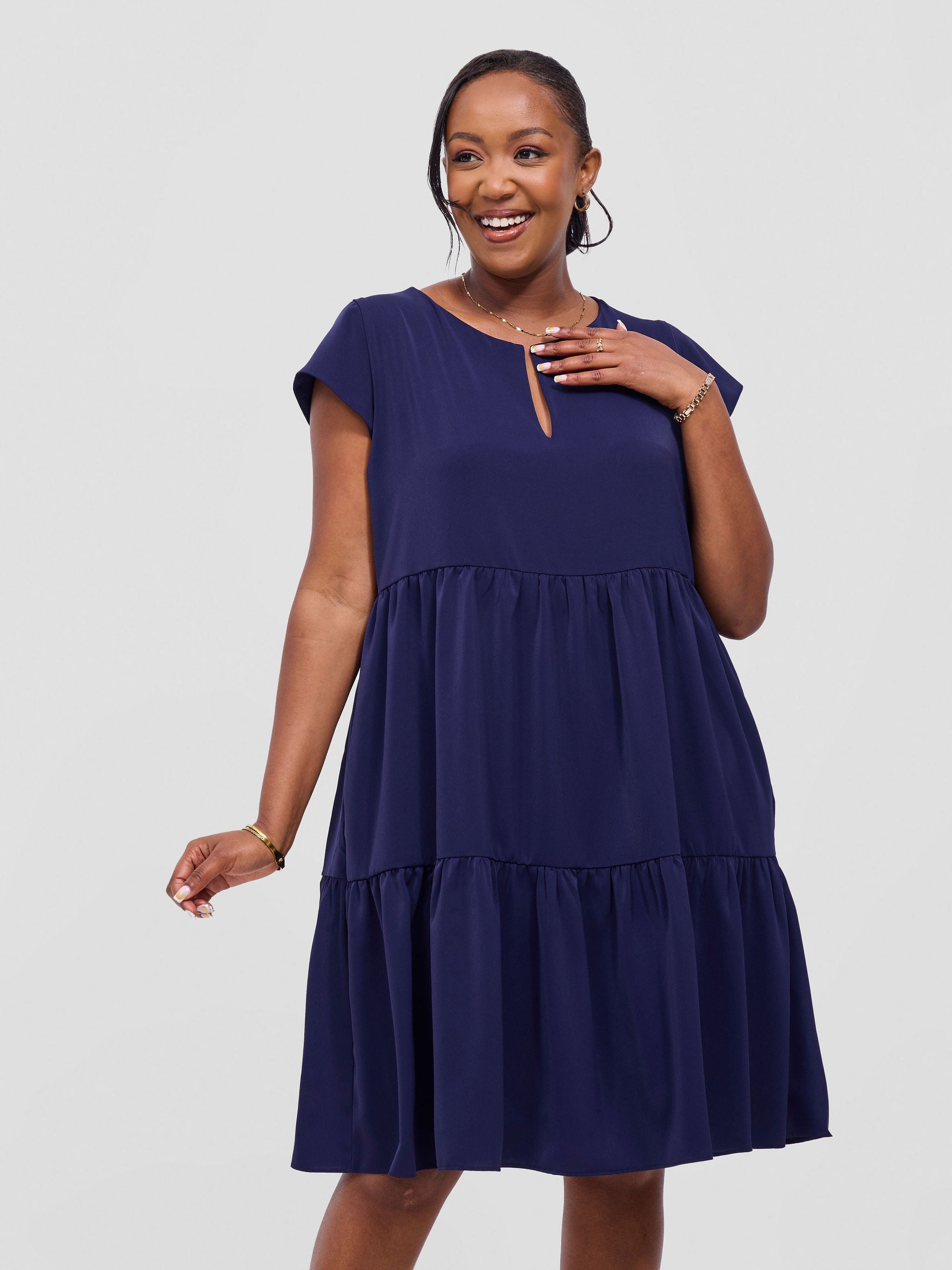 Vivo Pelia Round Neck Dress - Navy