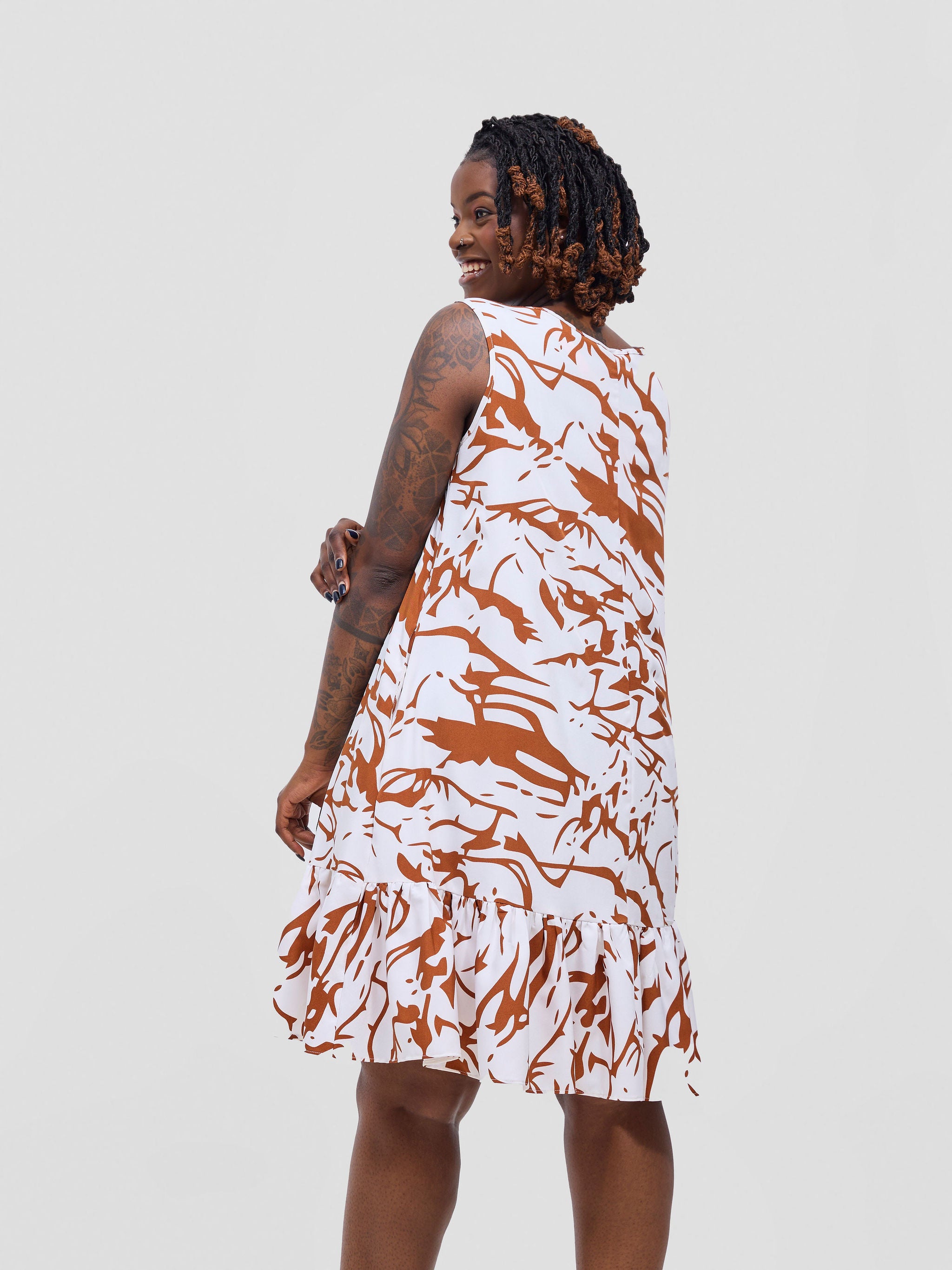 Vivo Dalia Sleeveless Gathered Tent Dress - Off-white / Brown