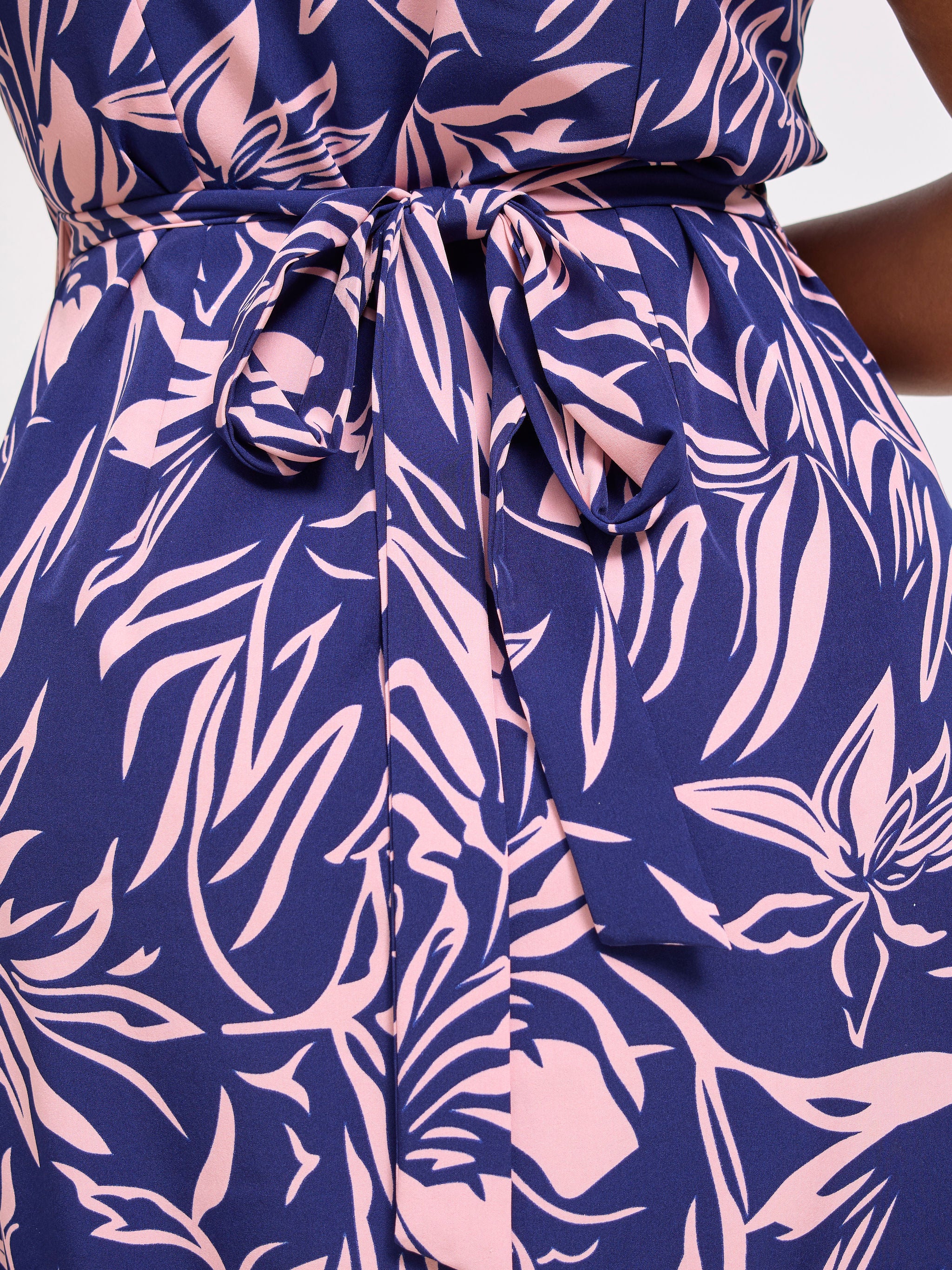 Vivo Nasinka Wrap Dress - Navy / Pink Ena Print