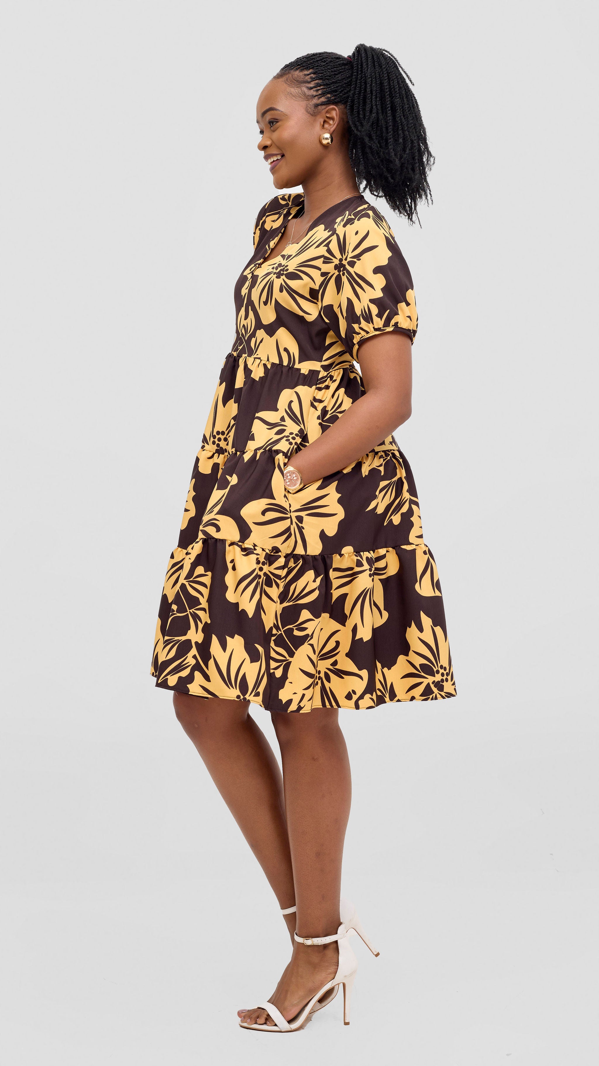 Vivo Wingu Three Tiered Knee Length Dress - Brown / Cream Print