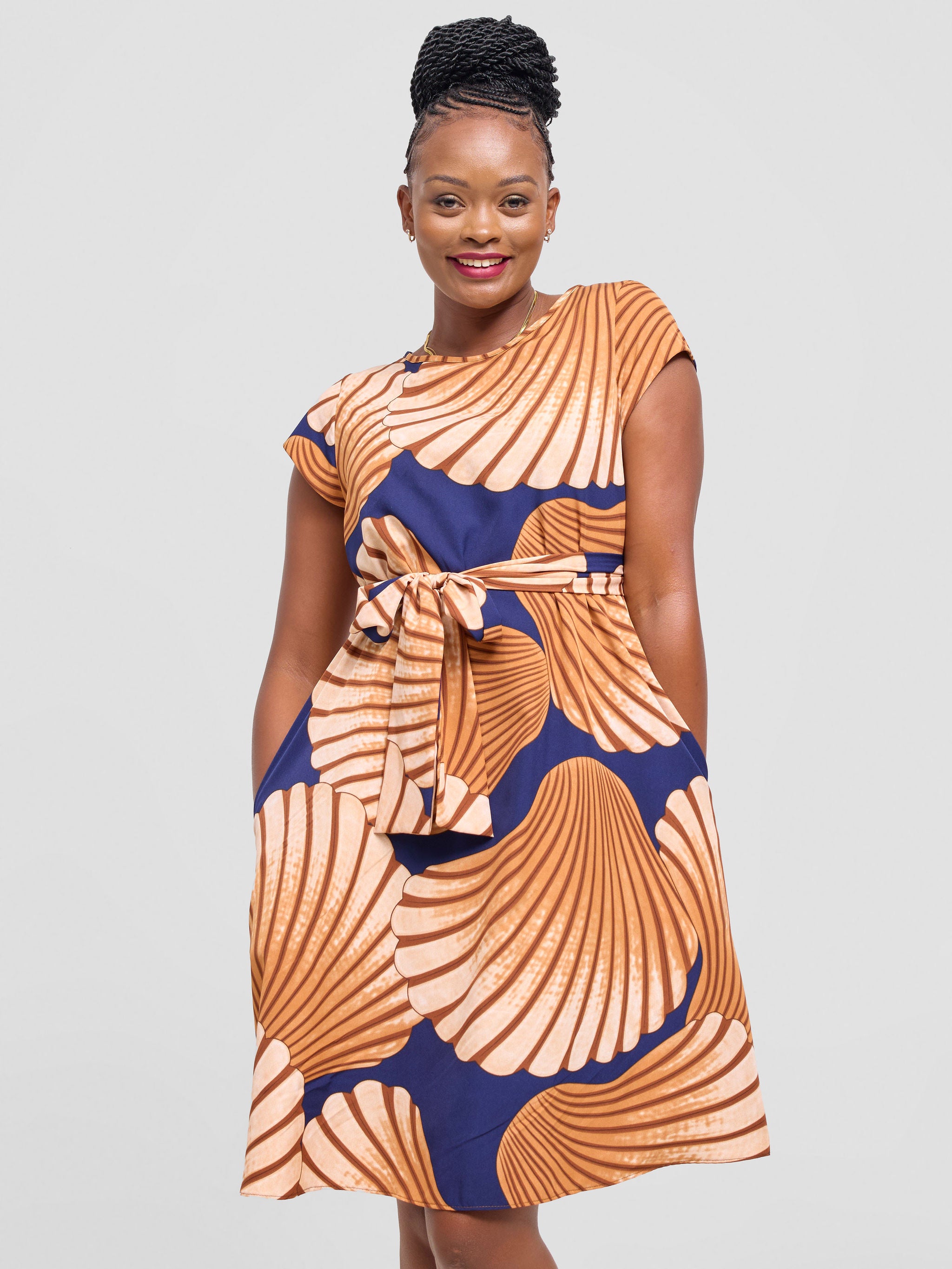 Vivo Basic Cap Sleeve Knee Length Tent Dress - Brown / Cream Print