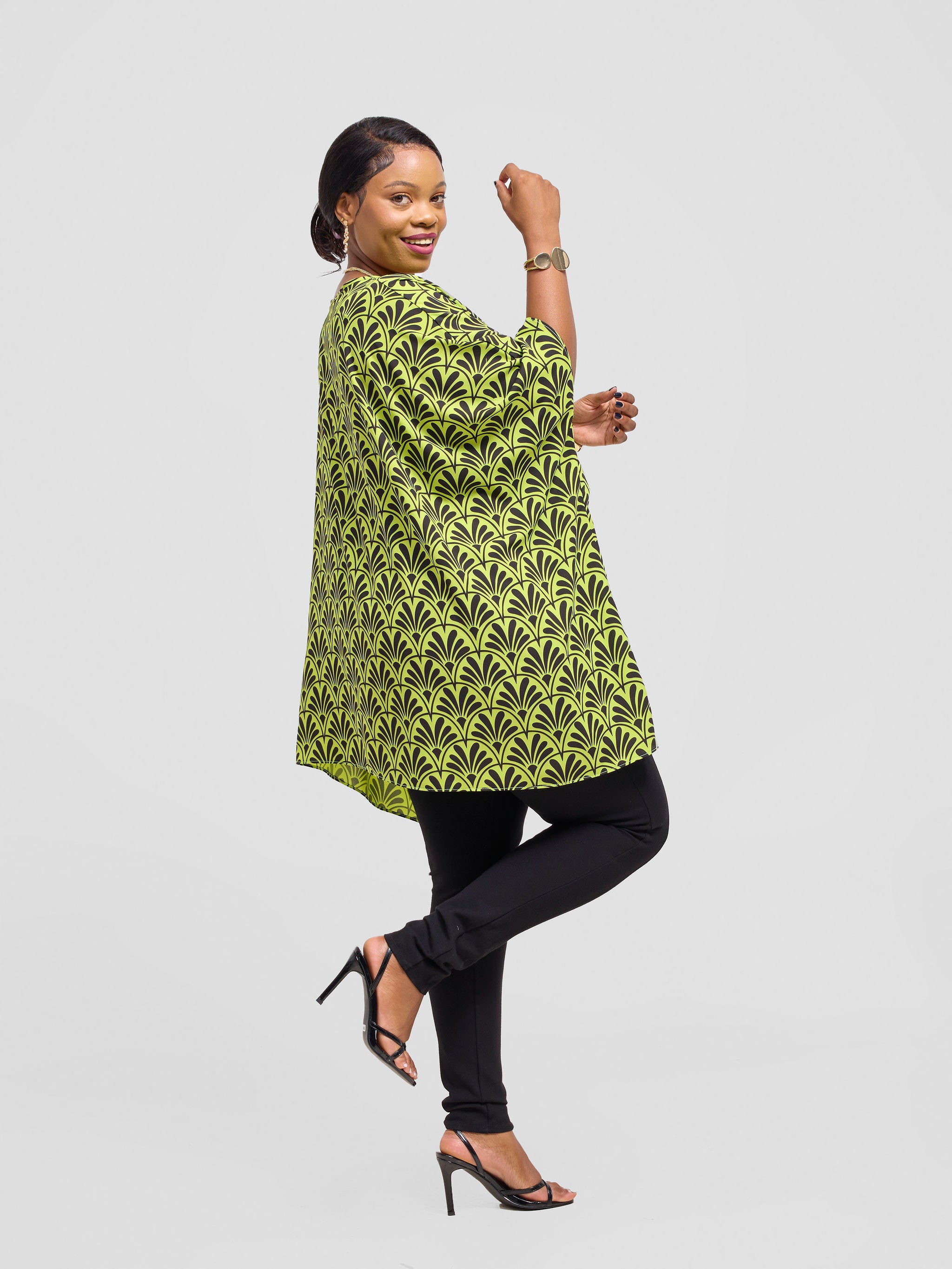 Vivo Liv Wide Crepe Top - Lime / Black Print