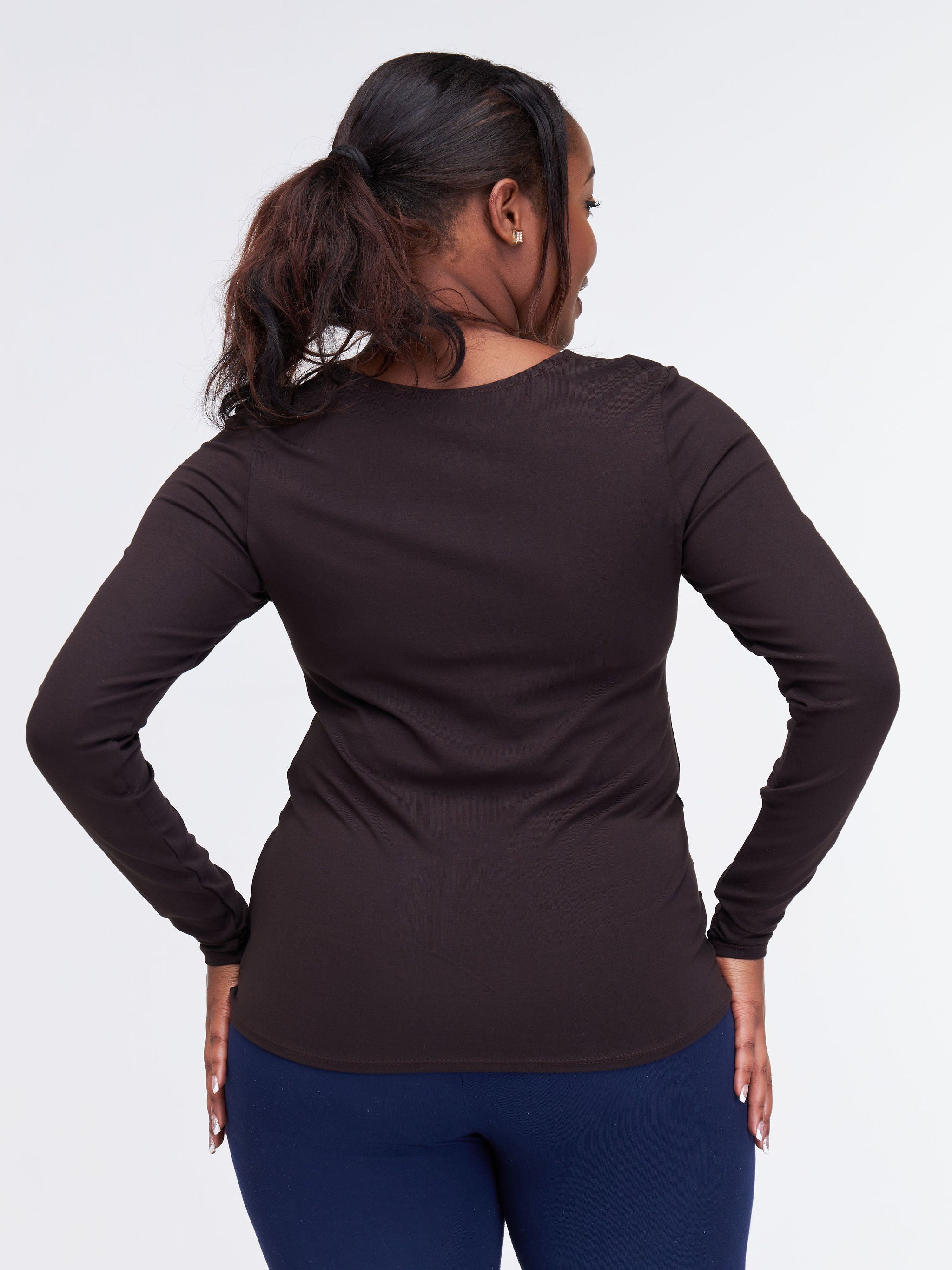 Zoya Basic Long Sleeve Top - Chocolate