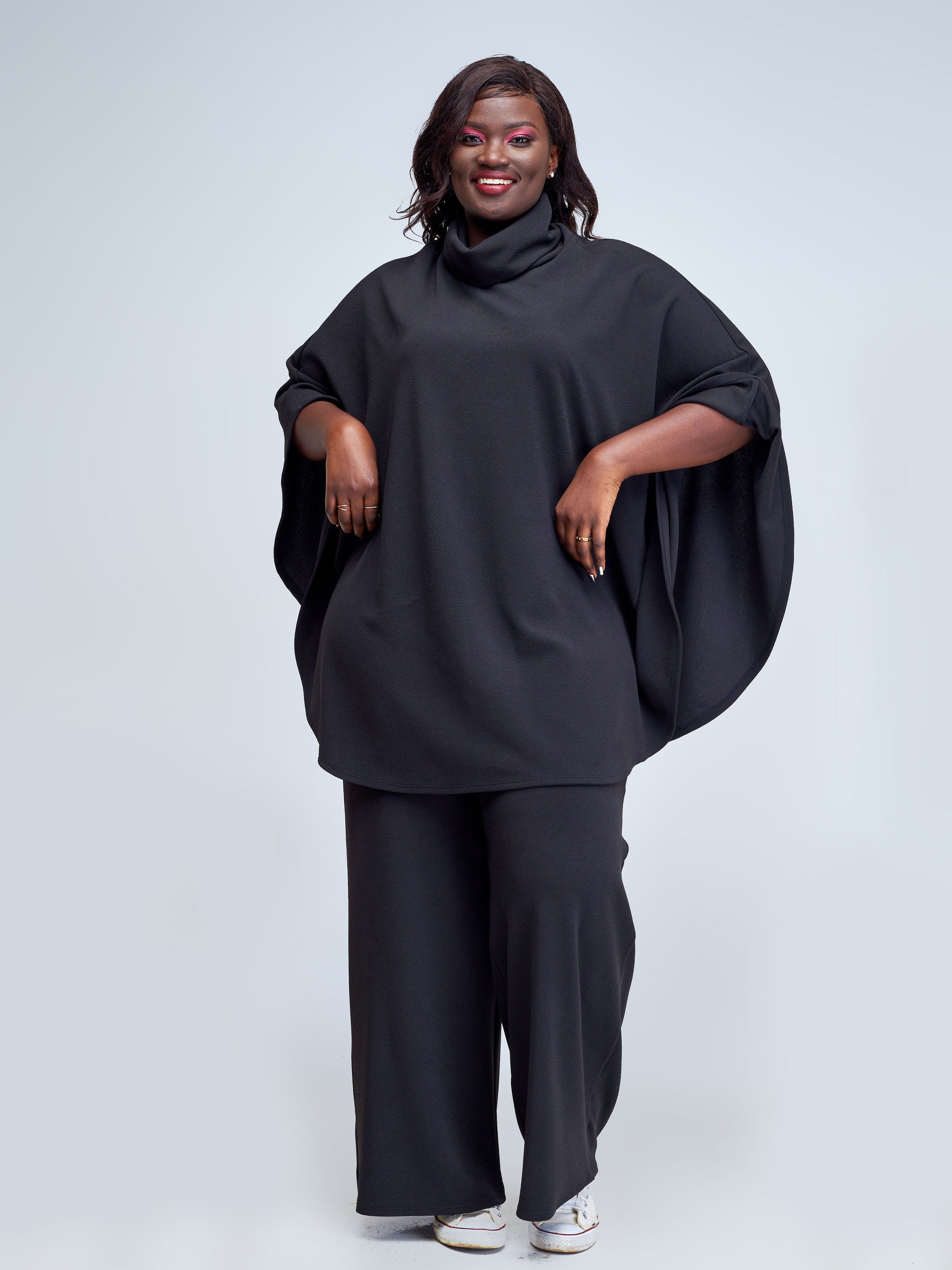 Vivo Amali Turtleneck Cape - Black