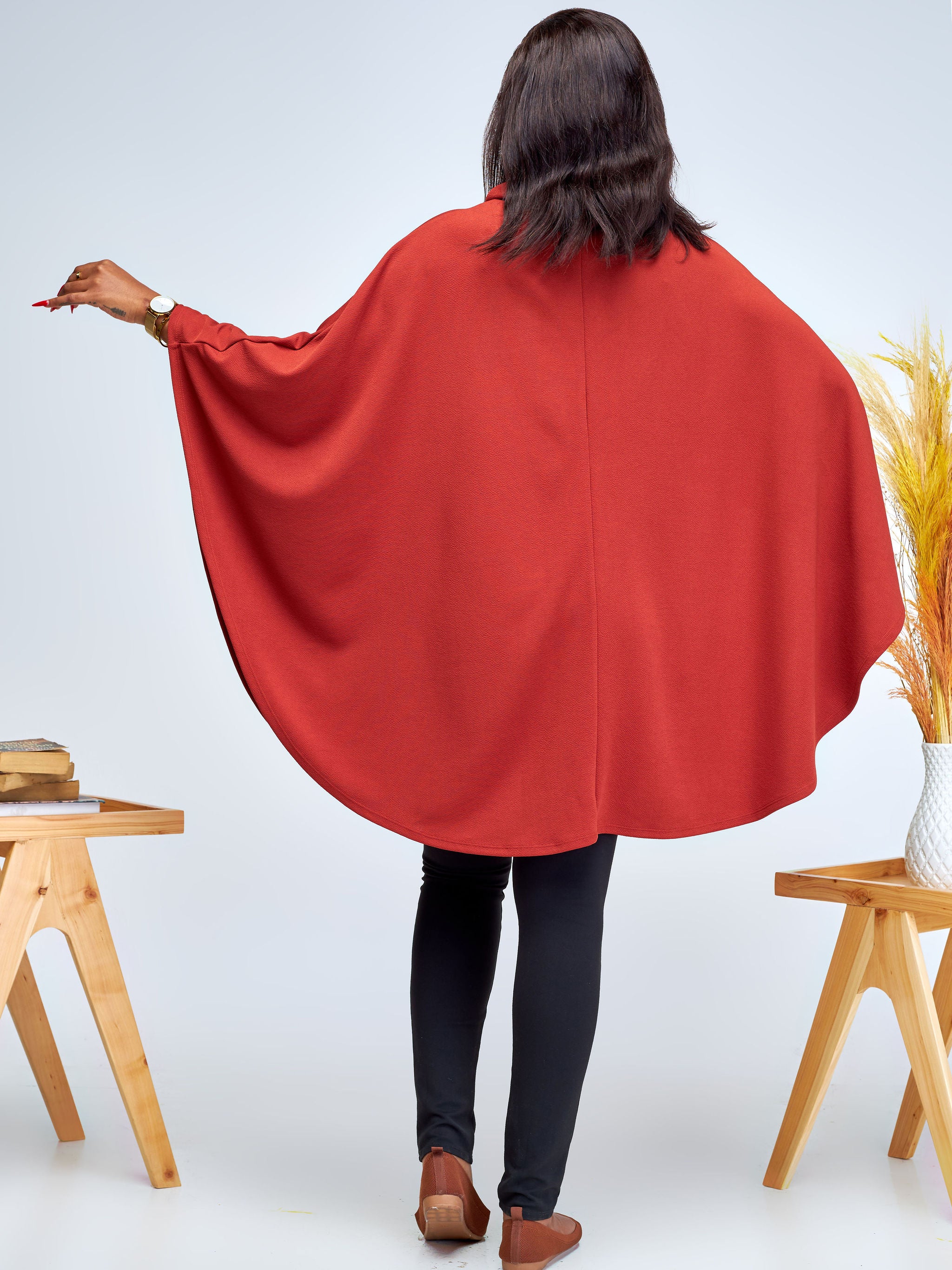 Vivo Amali Turtleneck Cape - Rust