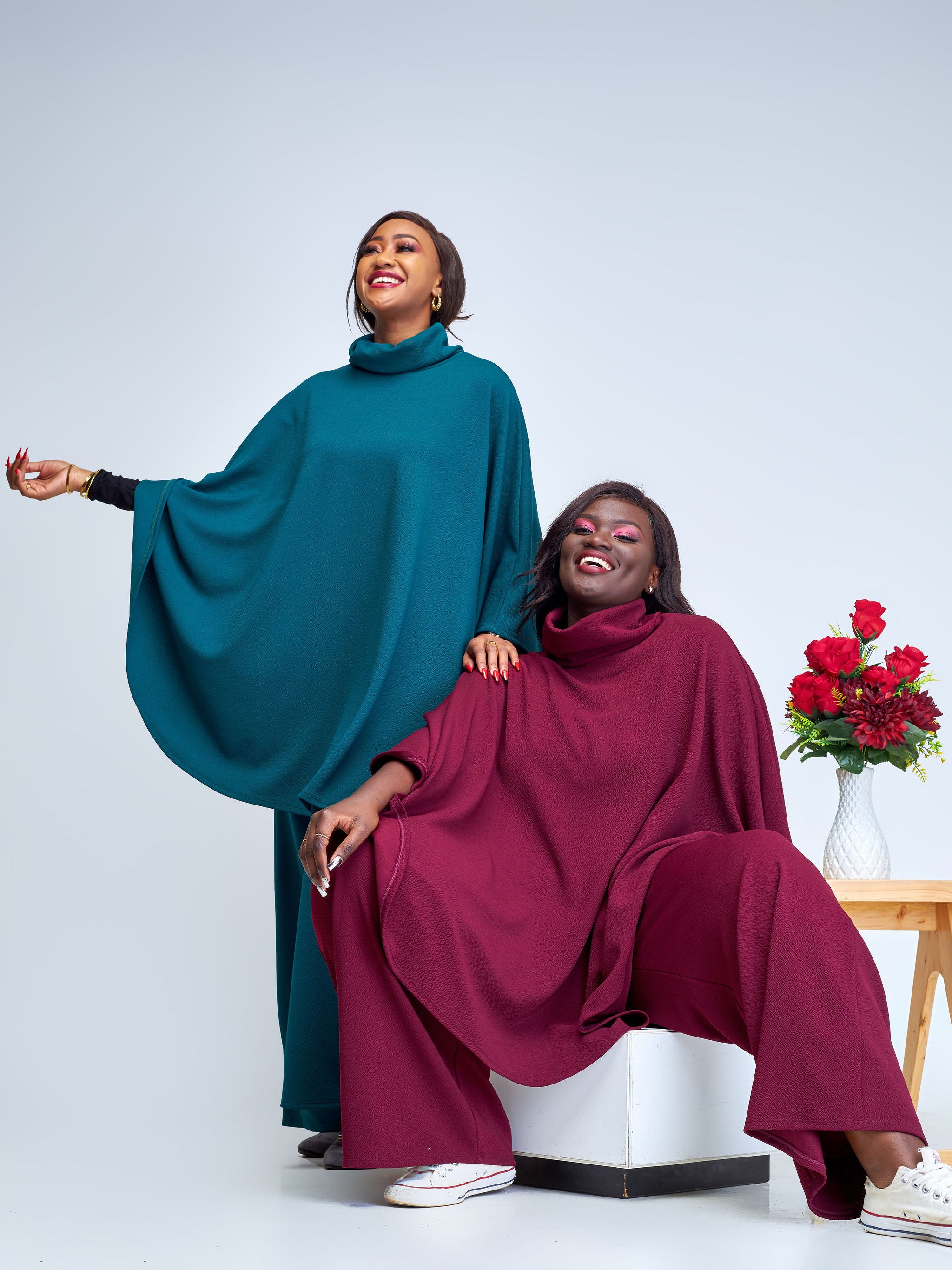 Vivo Amali Turtleneck Cape - Maroon