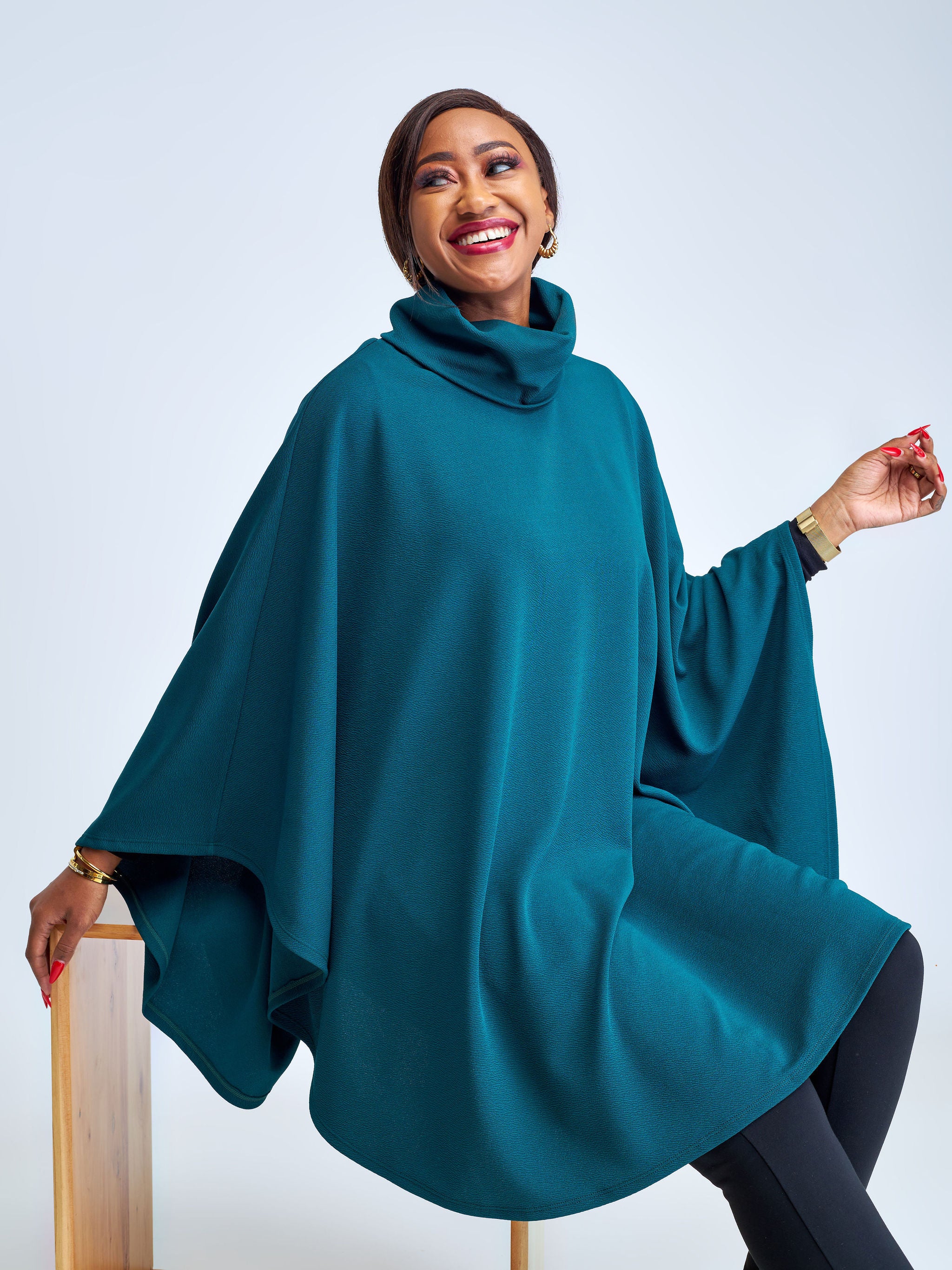Vivo Amali Turtleneck Cape - Dark Green