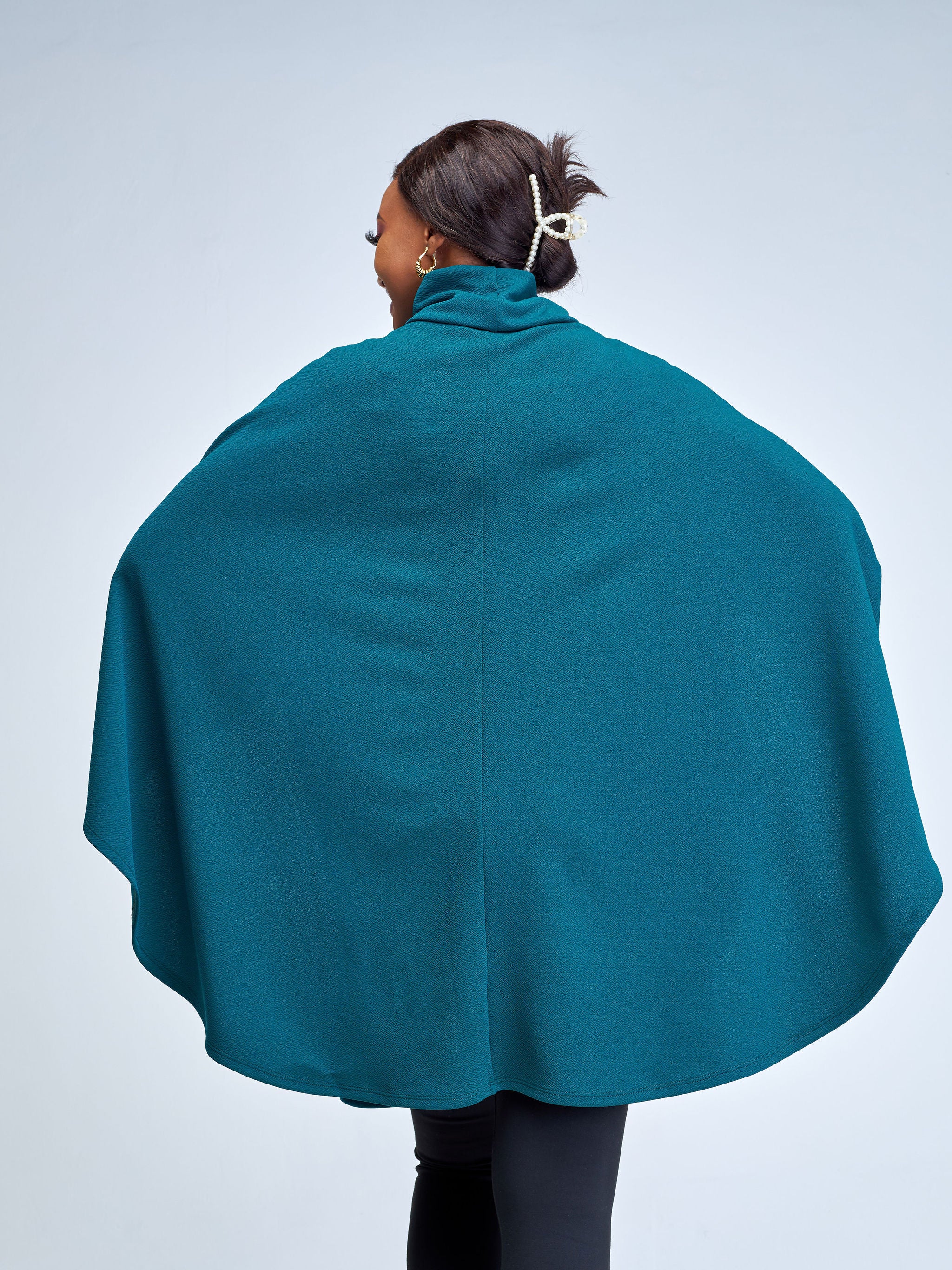 Vivo Amali Turtleneck Cape - Dark Green