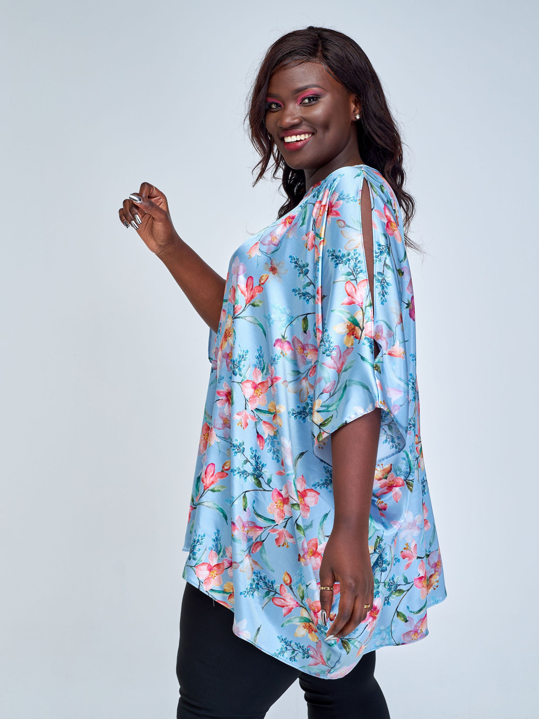 Vivo Lani Wide Short Top - Blue / Pink Floral Print