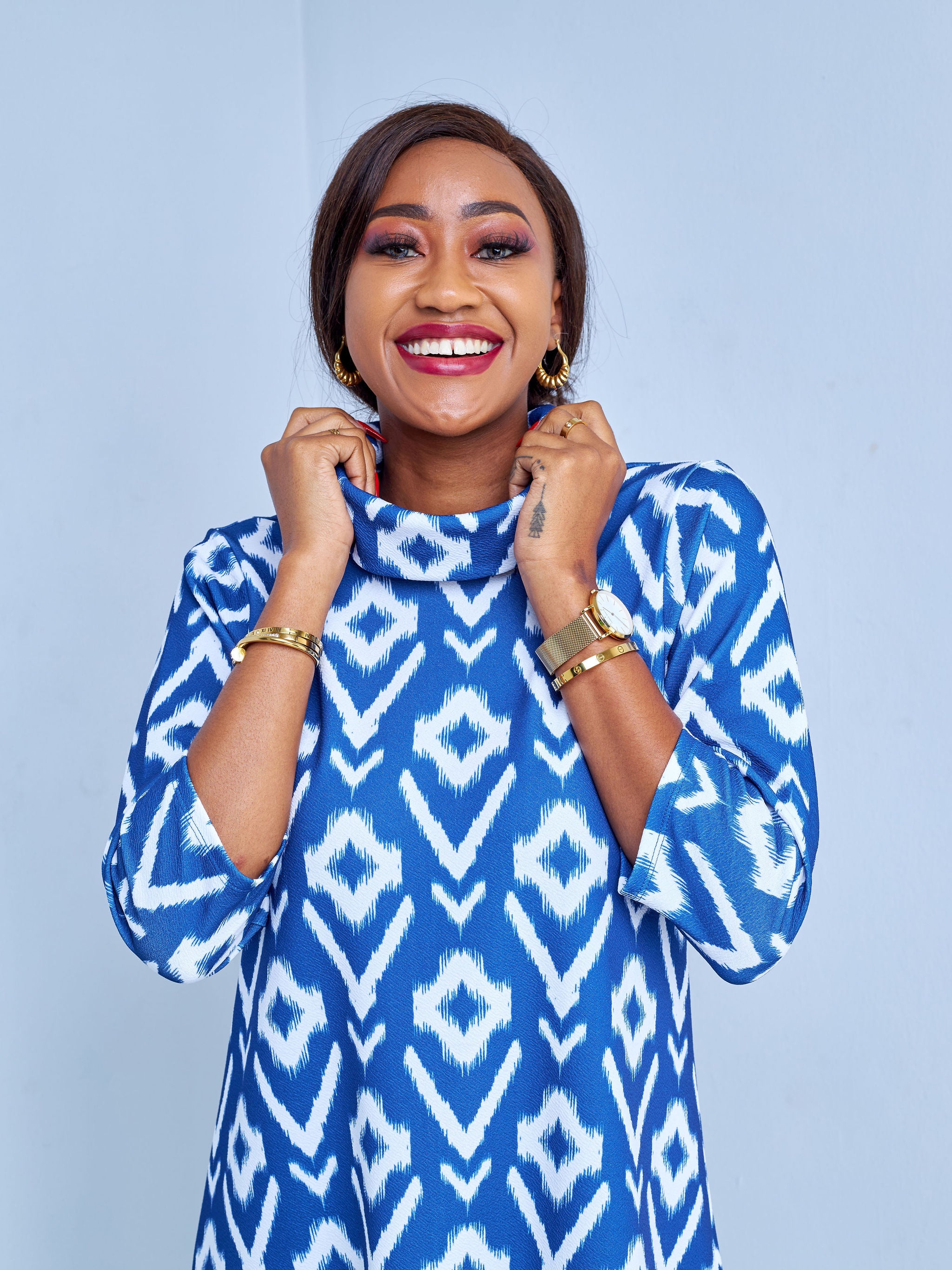 Vivo Amali 3/4 Sleeve Turtleneck Tent Knee Length Dress - Navy Blue / White Abstract Print