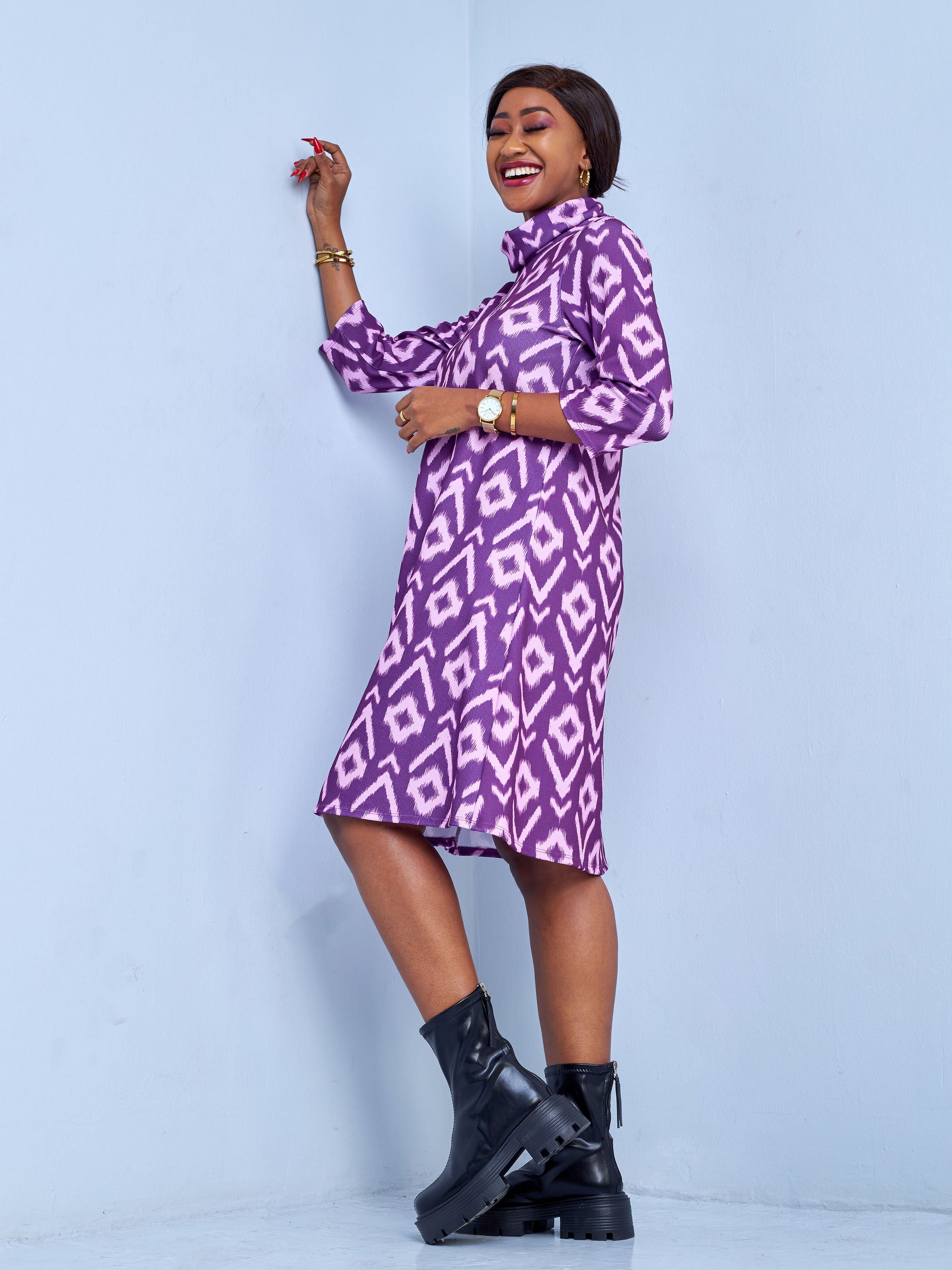 Vivo Amali 3/4 Sleeve Turtleneck Tent Knee Length Dress - Burgundy / Pink Abstract Print
