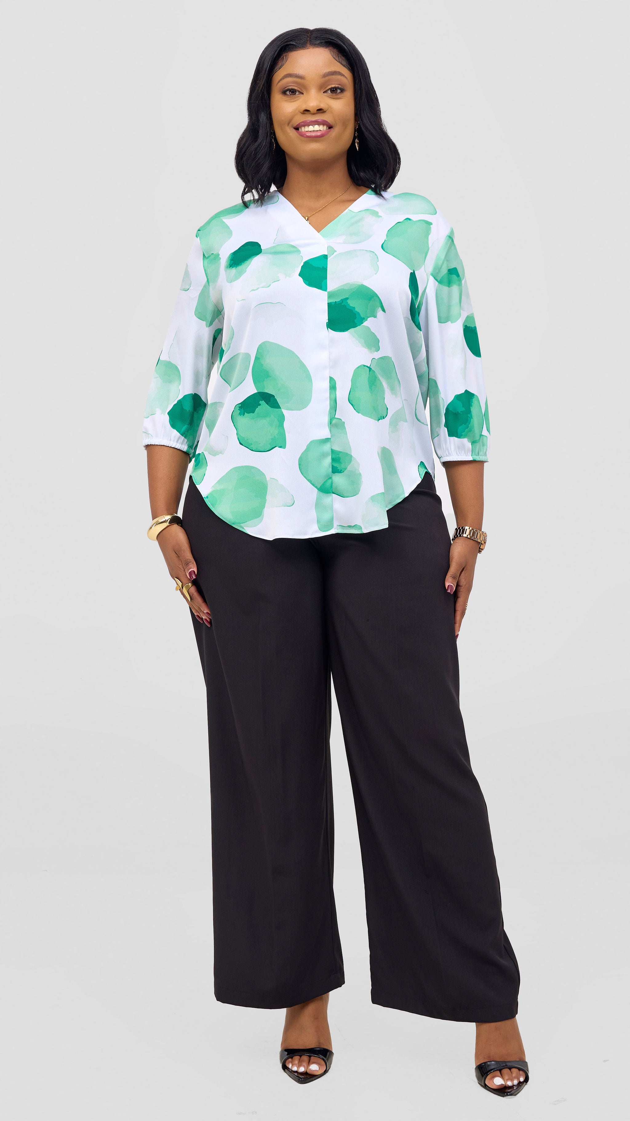 Vivo Dua 3/4 Sleeved V Neck Shirt - White / Green Arisi Print