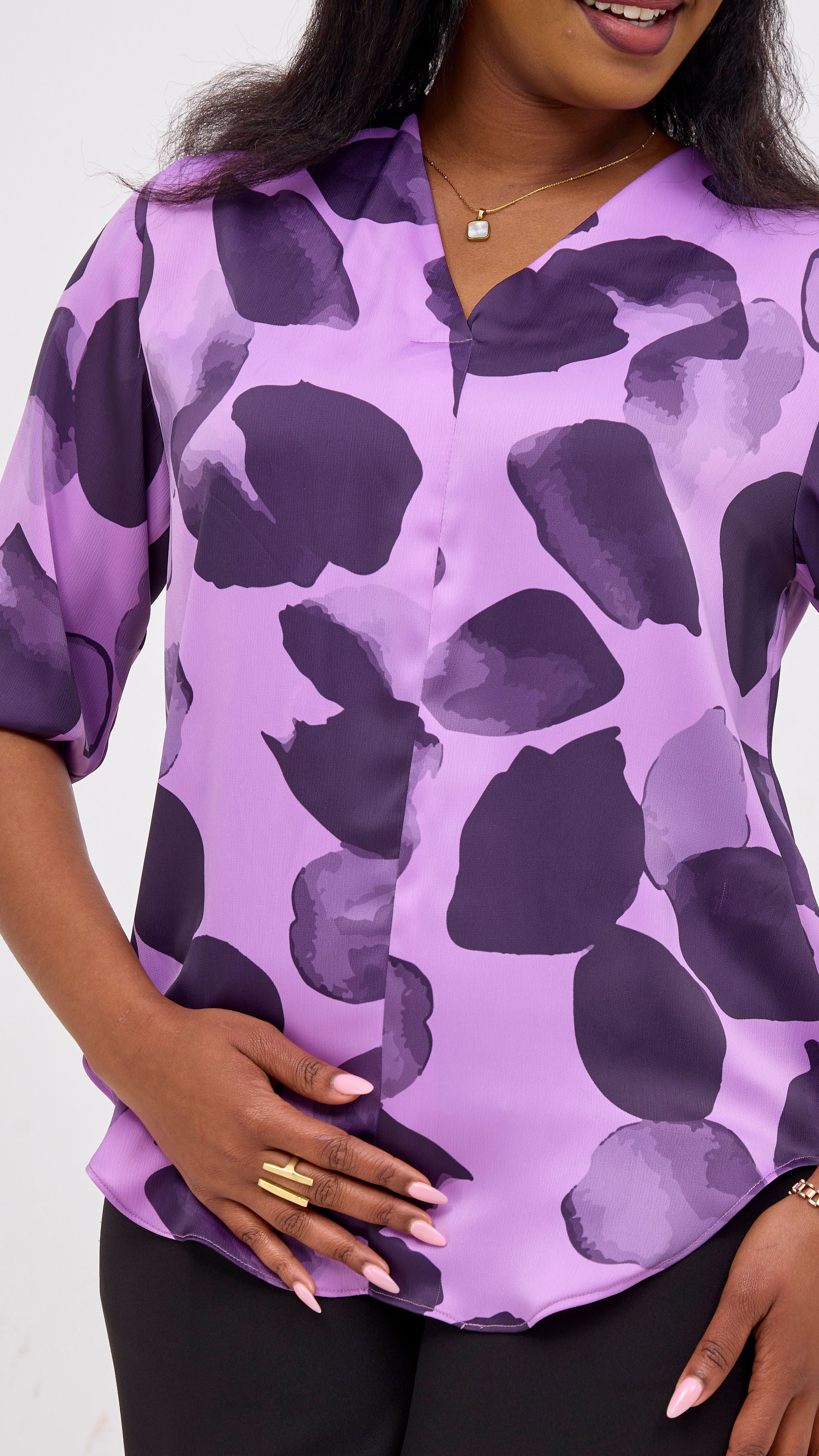 Vivo Dua 3/4 Sleeved V Neck Shirt - Lilac / Eggplant Arisi Print
