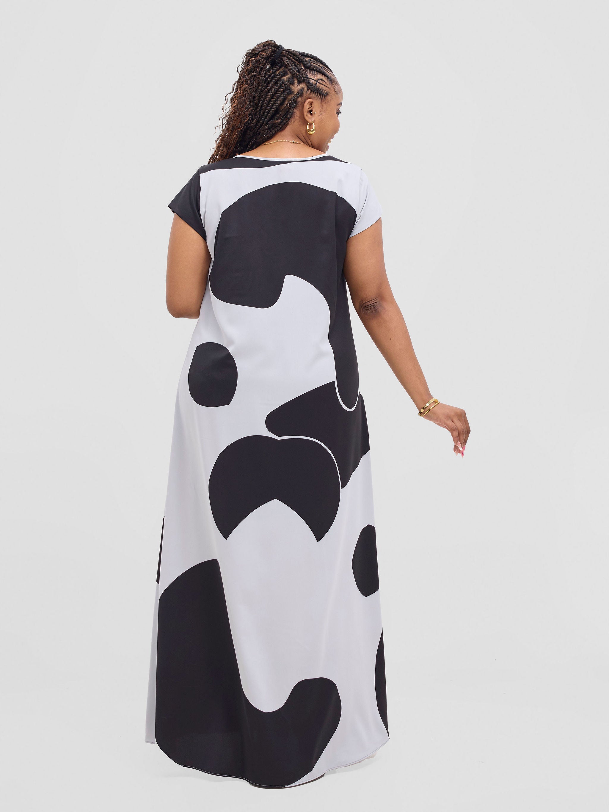 Vivo Sakari Cap Sleeve Maxi Dress - Light Grey / Black Meda Print