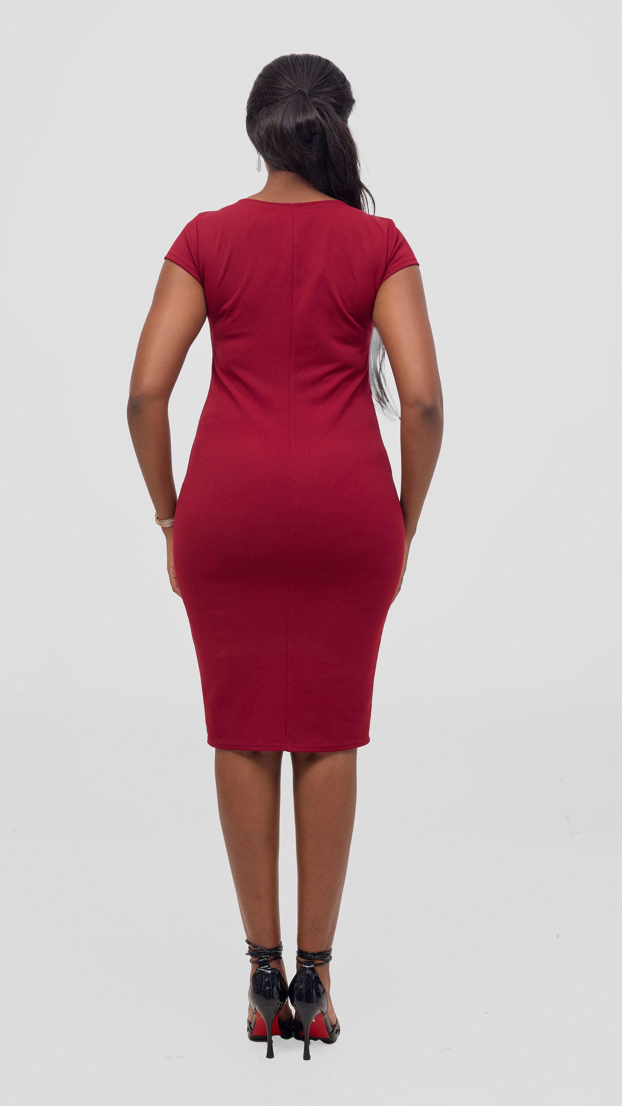 Vivo Imara Cap Sleeve Sheath Dress - Red