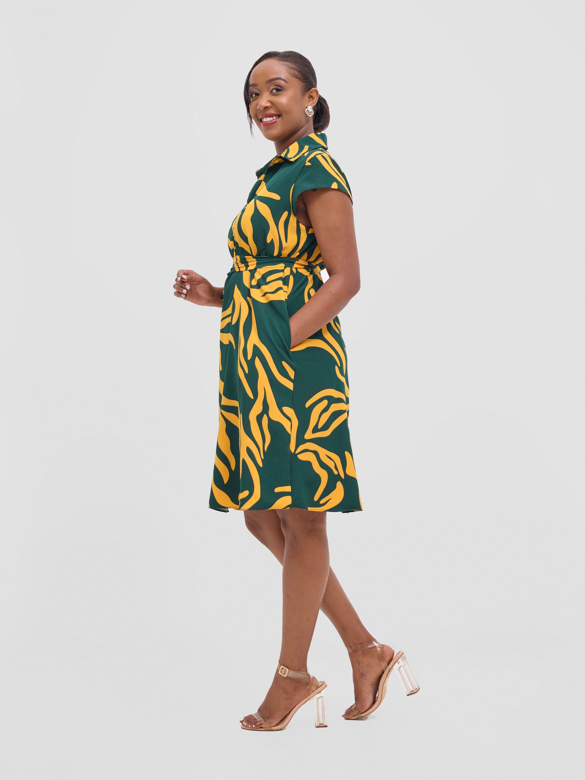 Vivo Zuri Cap Sleeve Knee Length Dress - Mustard / Green Umaca Print