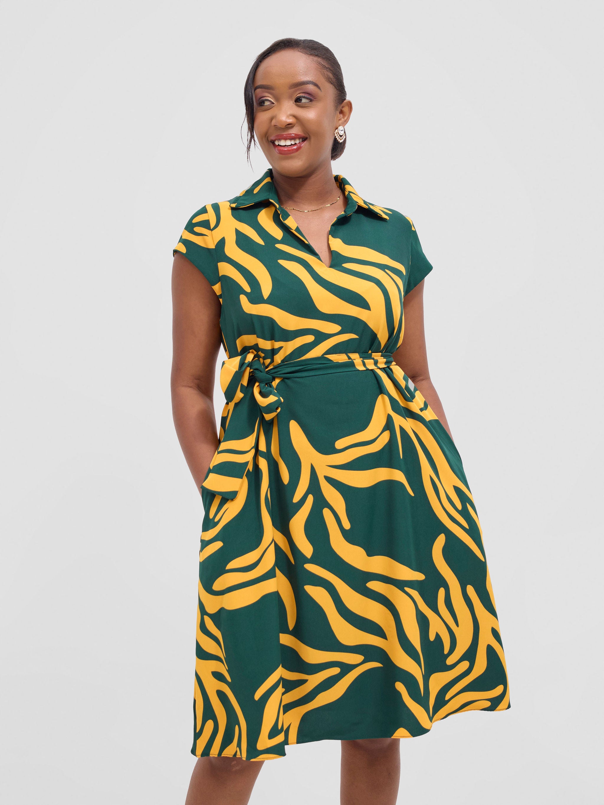 Vivo Zuri Cap Sleeve Knee Length Dress - Mustard / Green Umaca Print