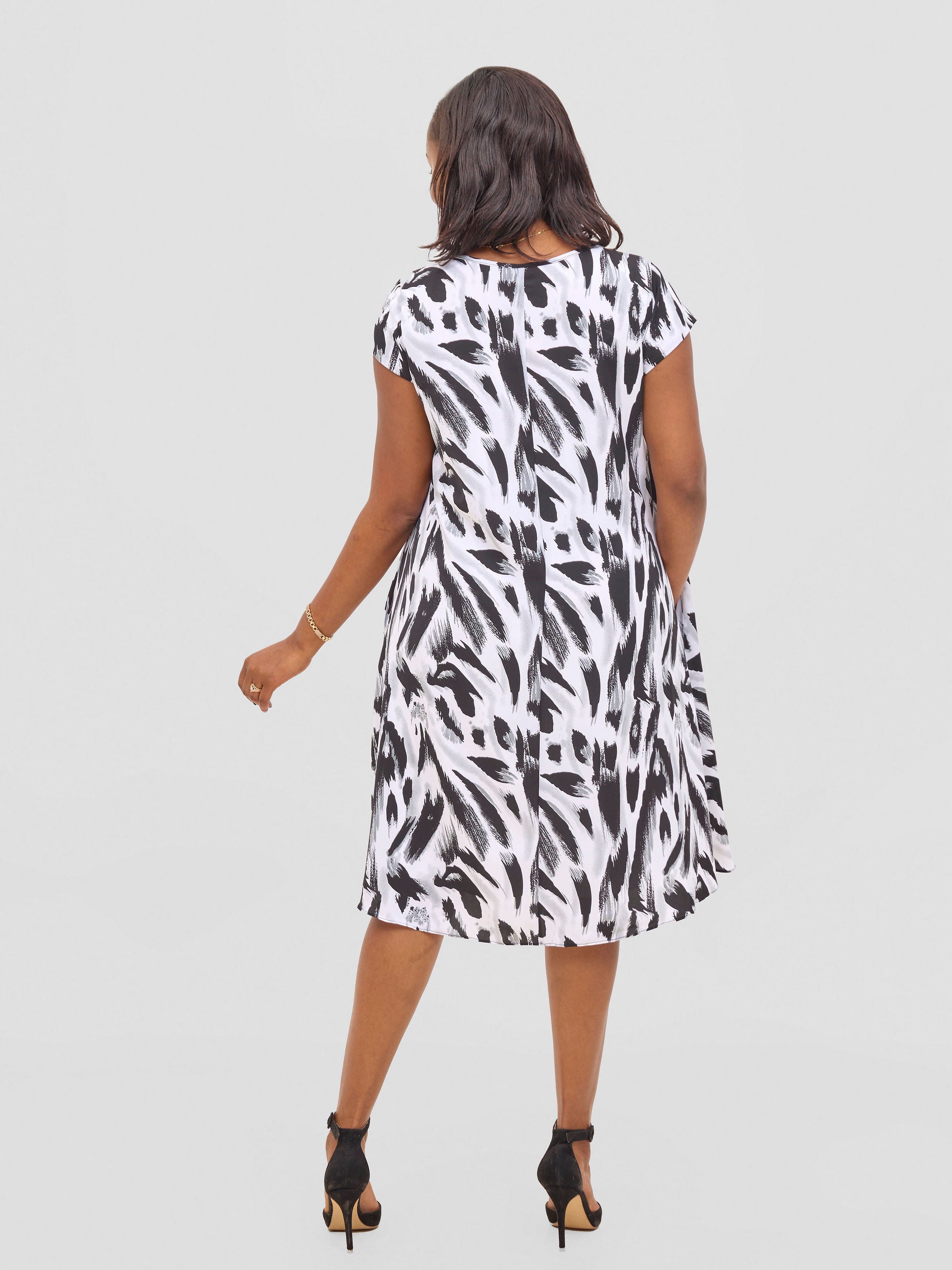 Vivo Sierra Cap Sleeve Tent Chiffon Dress - White / Grey Print