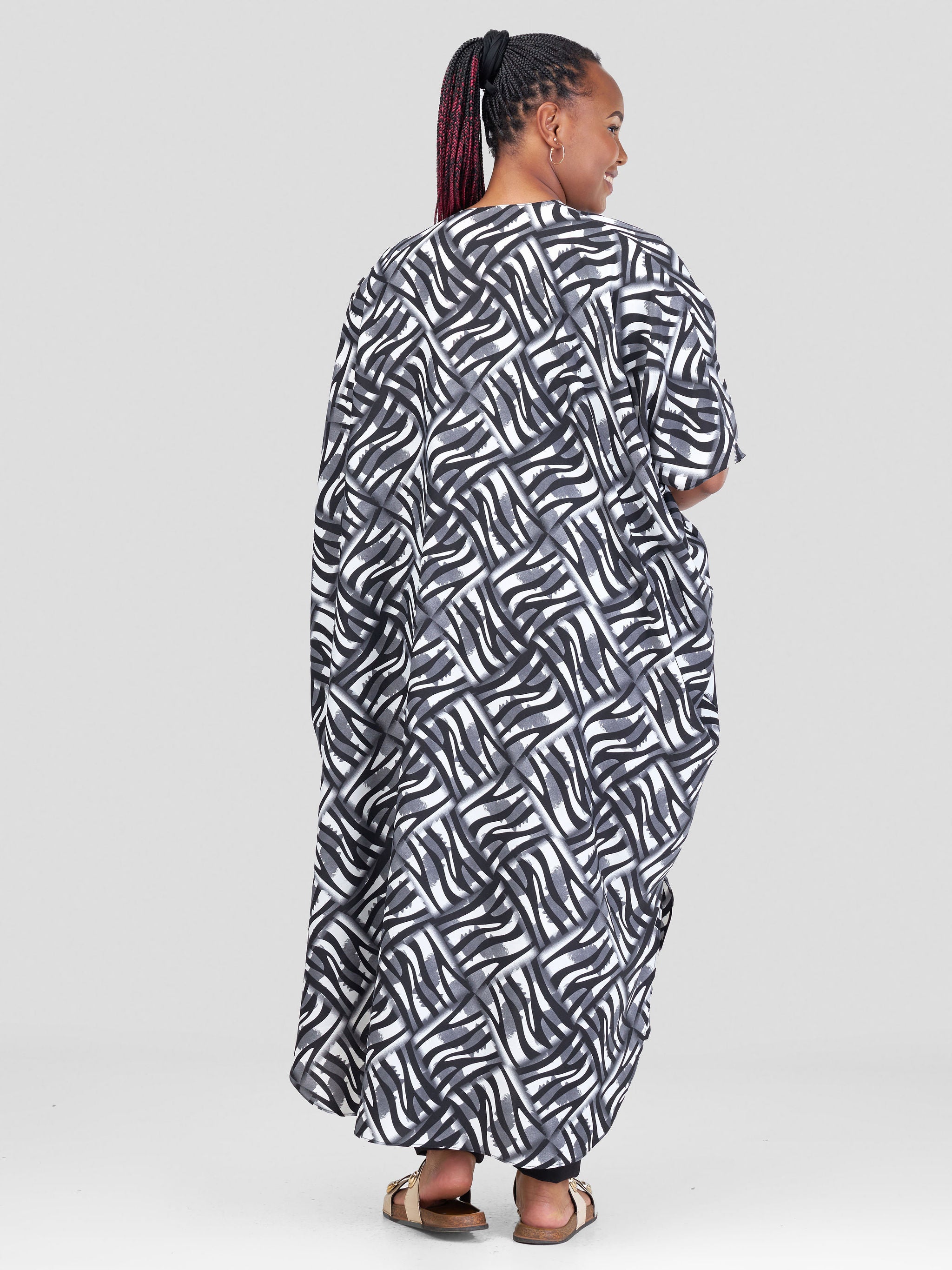 Vivo Malindi Maxi Kimono - Black / Grey Abstract Print