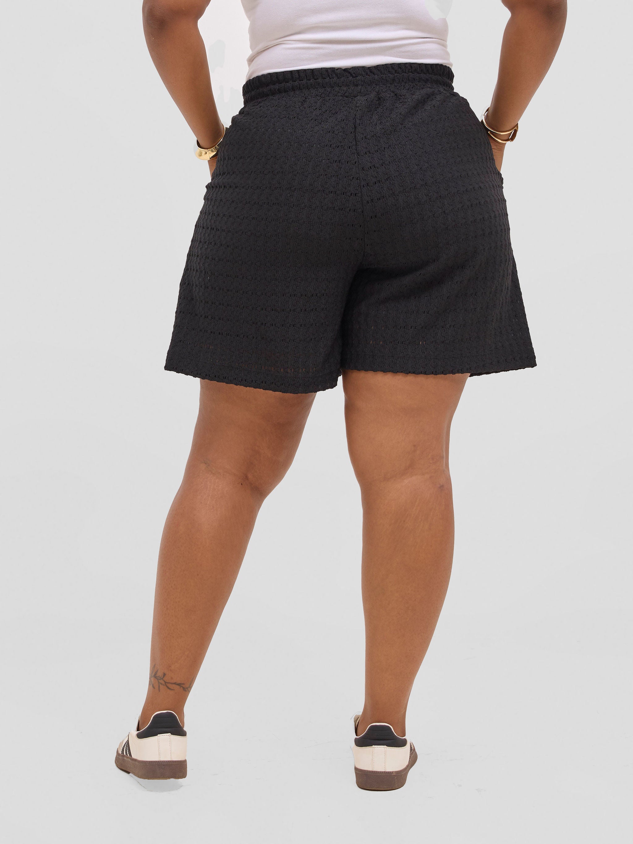 Vivo Seli Shorts - Black