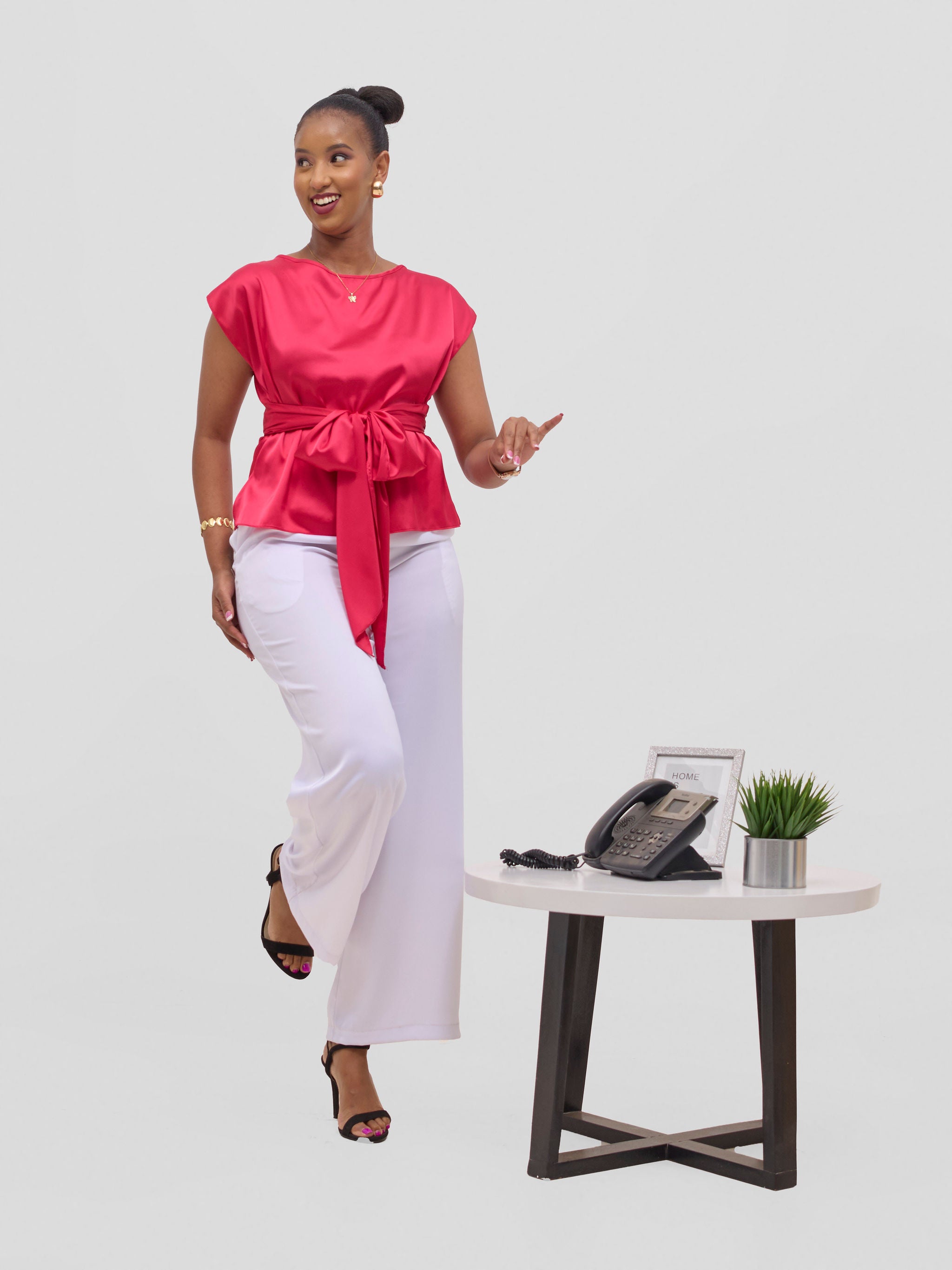 Vivo Yene Front Tie Top - Hot Pink