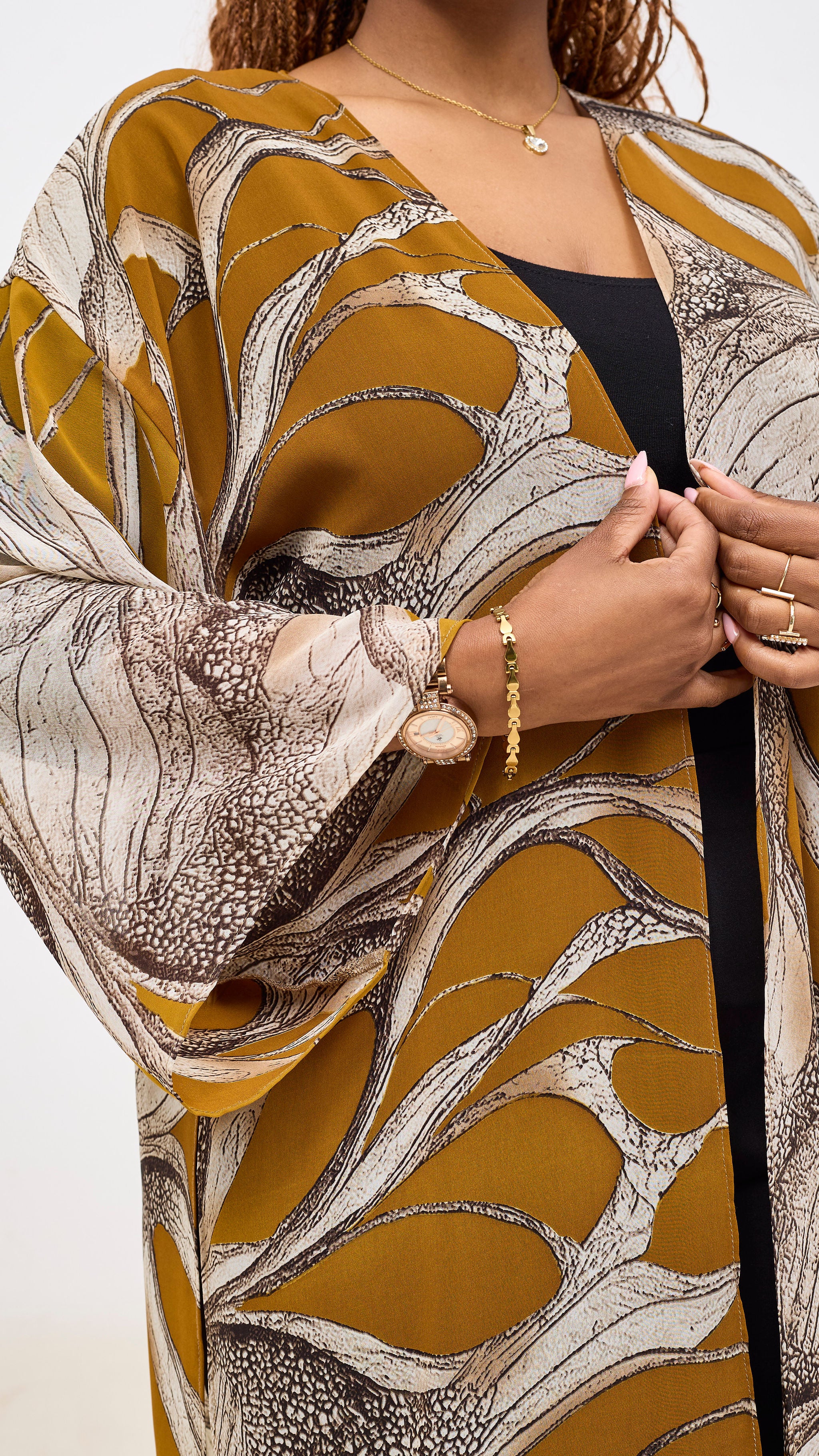 Vivo Nandi High Slit Kimono - Tan / Gold Print