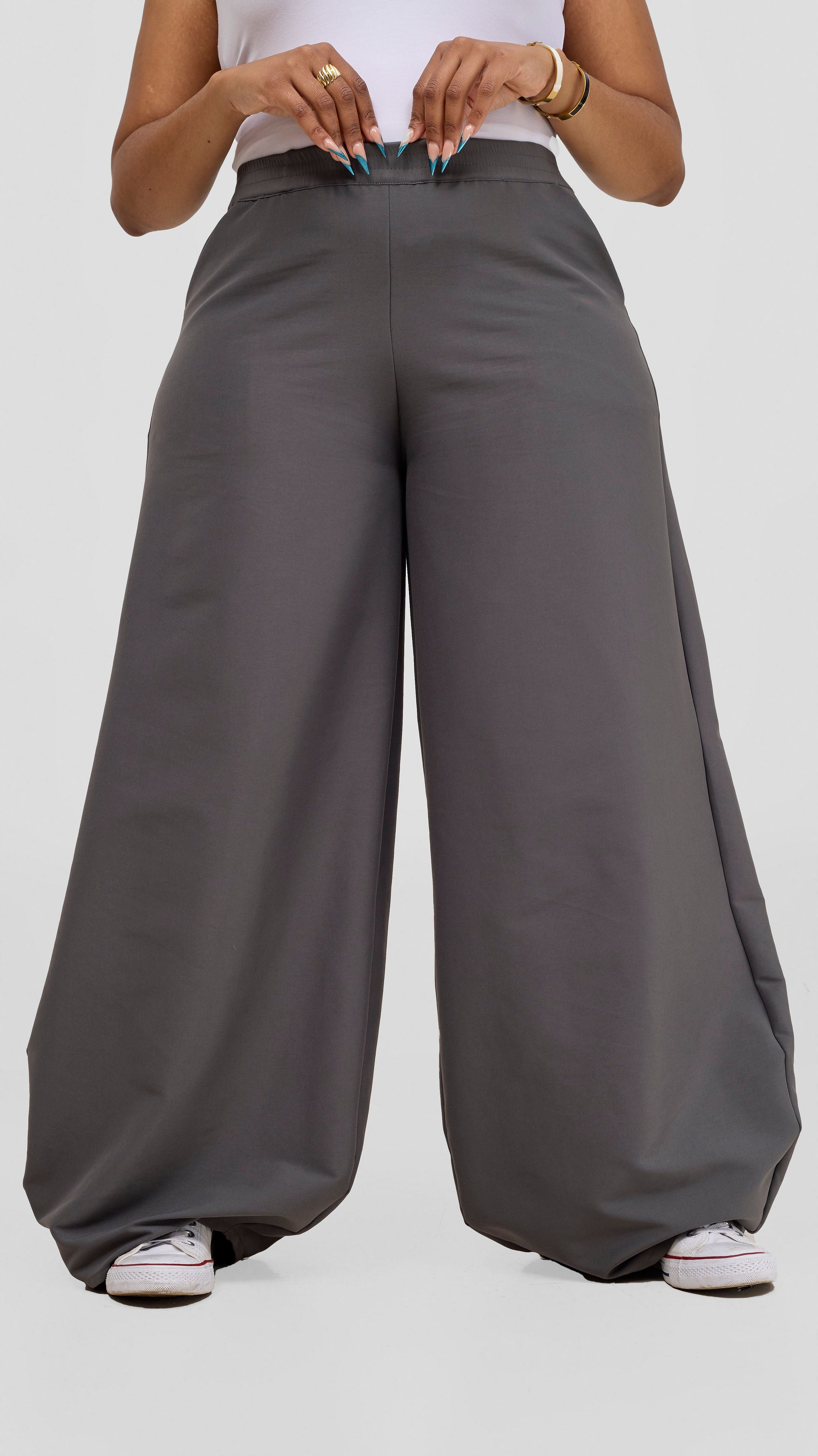 Zoya Temo Parachute Pants -Dark Grey