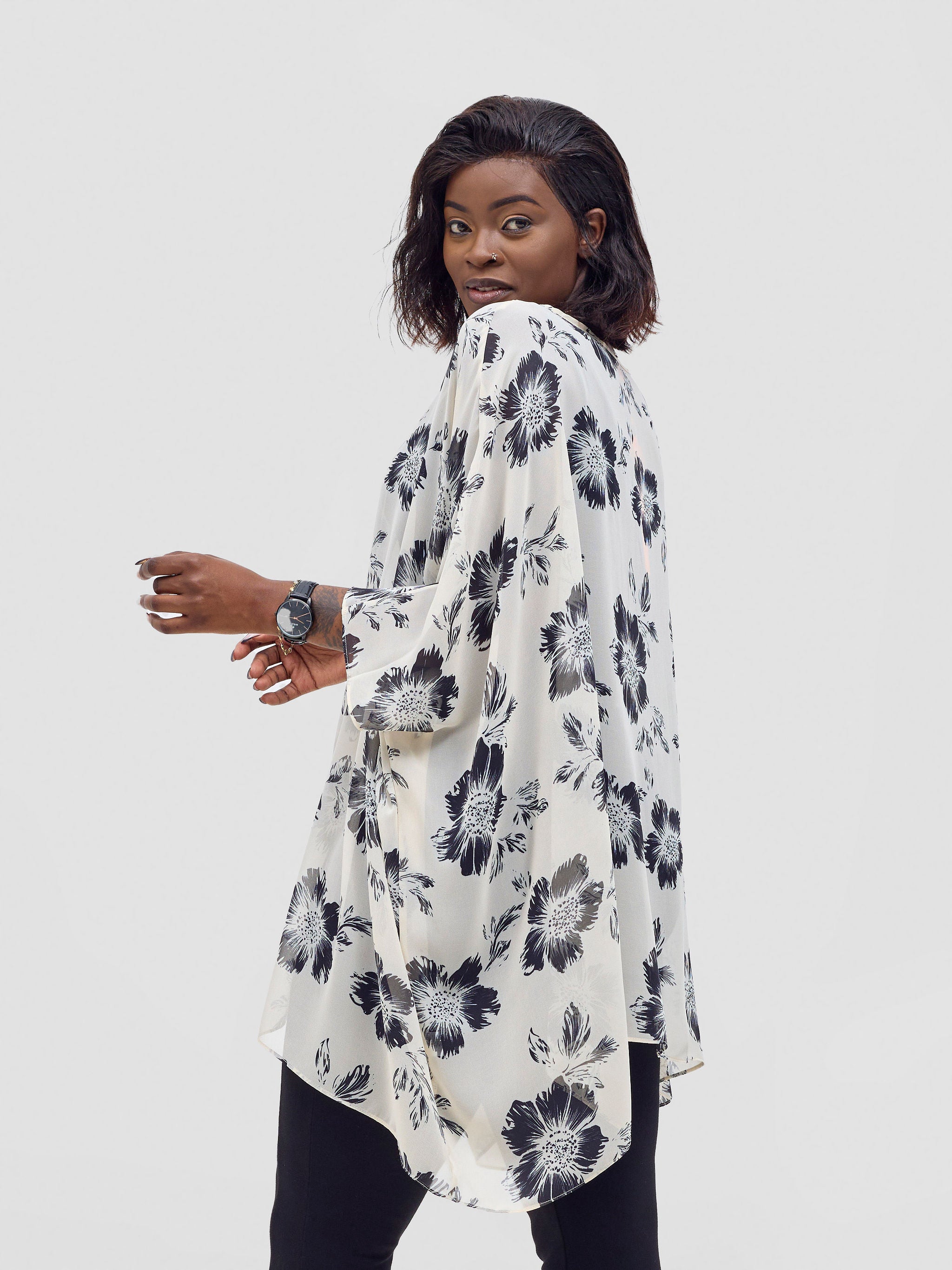 Vivo Basic Liv Chiffon Top - Off-white / Black Print