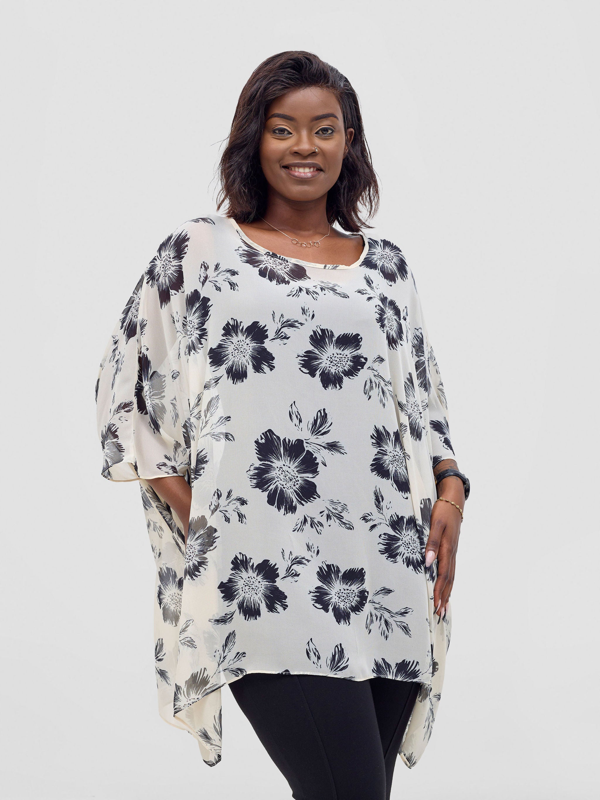 Vivo Basic Liv Chiffon Top - Off-white / Black Print