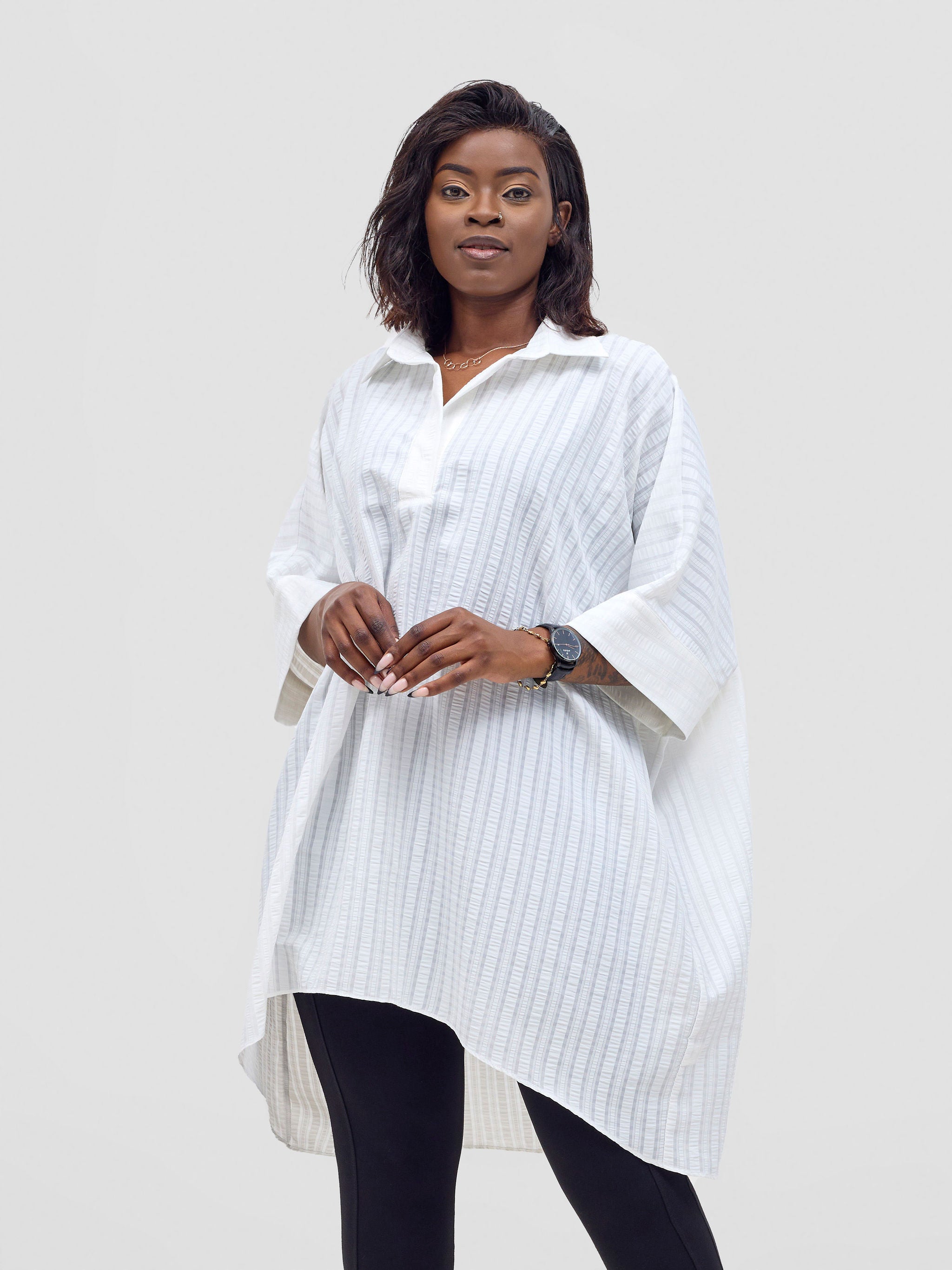 Vivo Mistari 3/4 Sleeve  V - Neck Collared Tunic Top -  White Textured