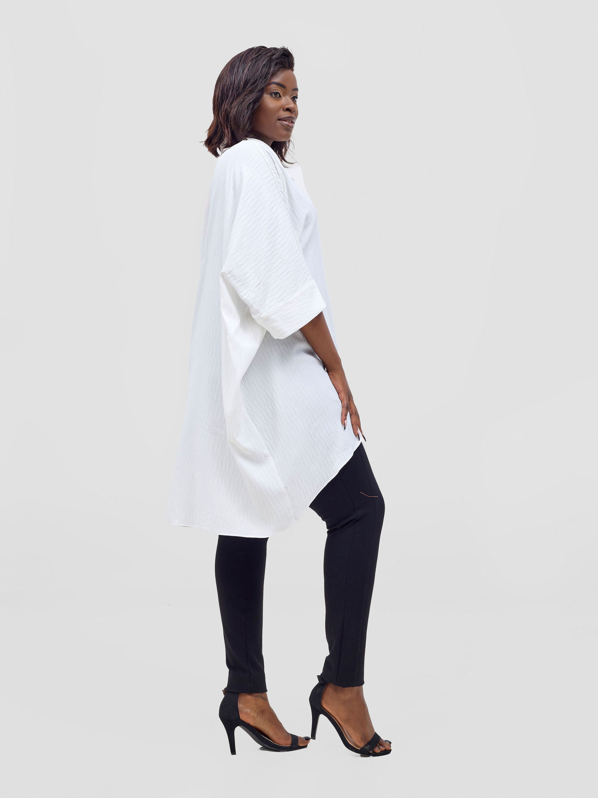 Vivo Mistari 3/4 Sleeve  V - Neck Collared Tunic Top -  White stripes