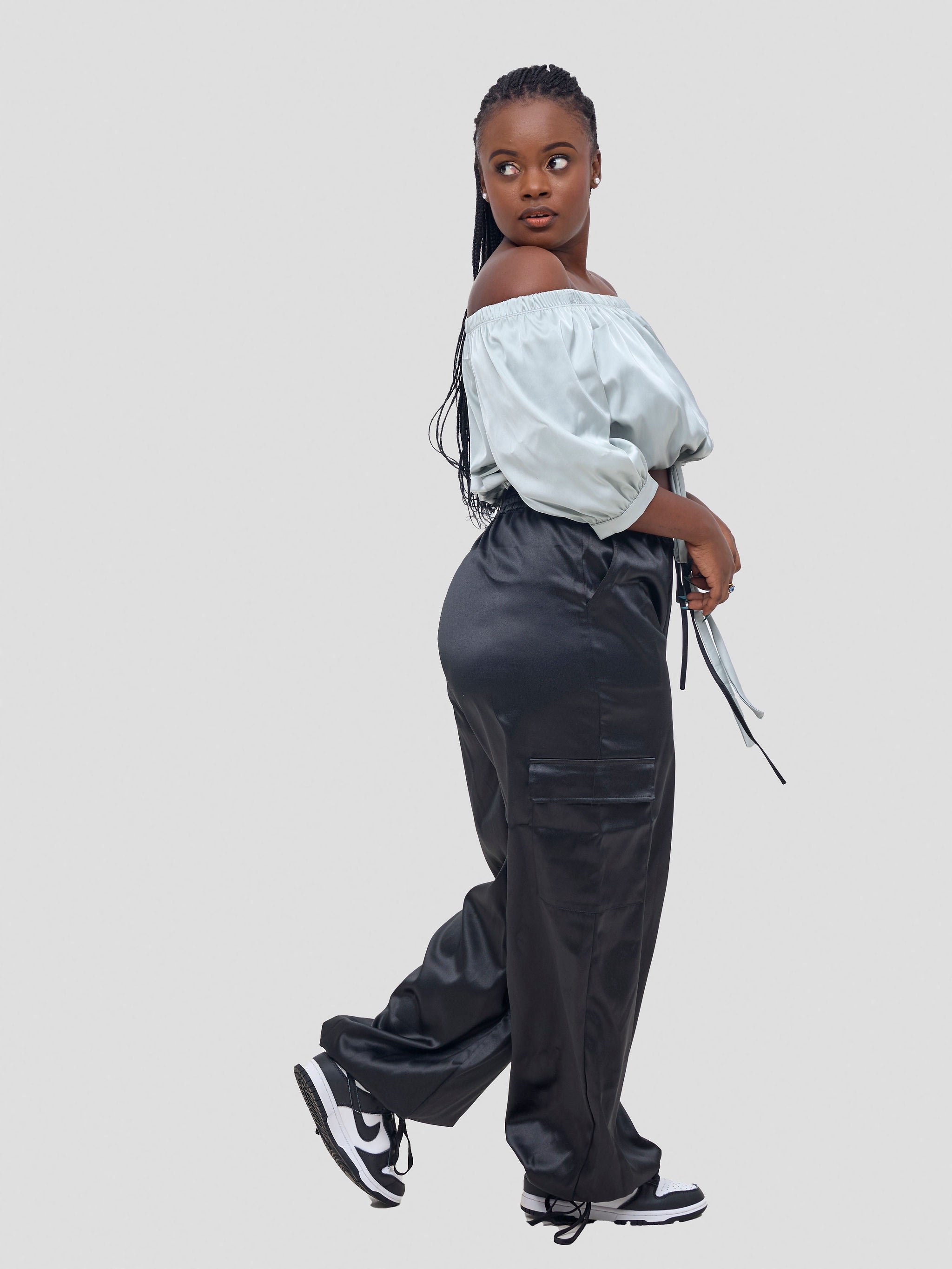 Zoya Nia Off Shoulder Puff Sleeve Top - Light Grey