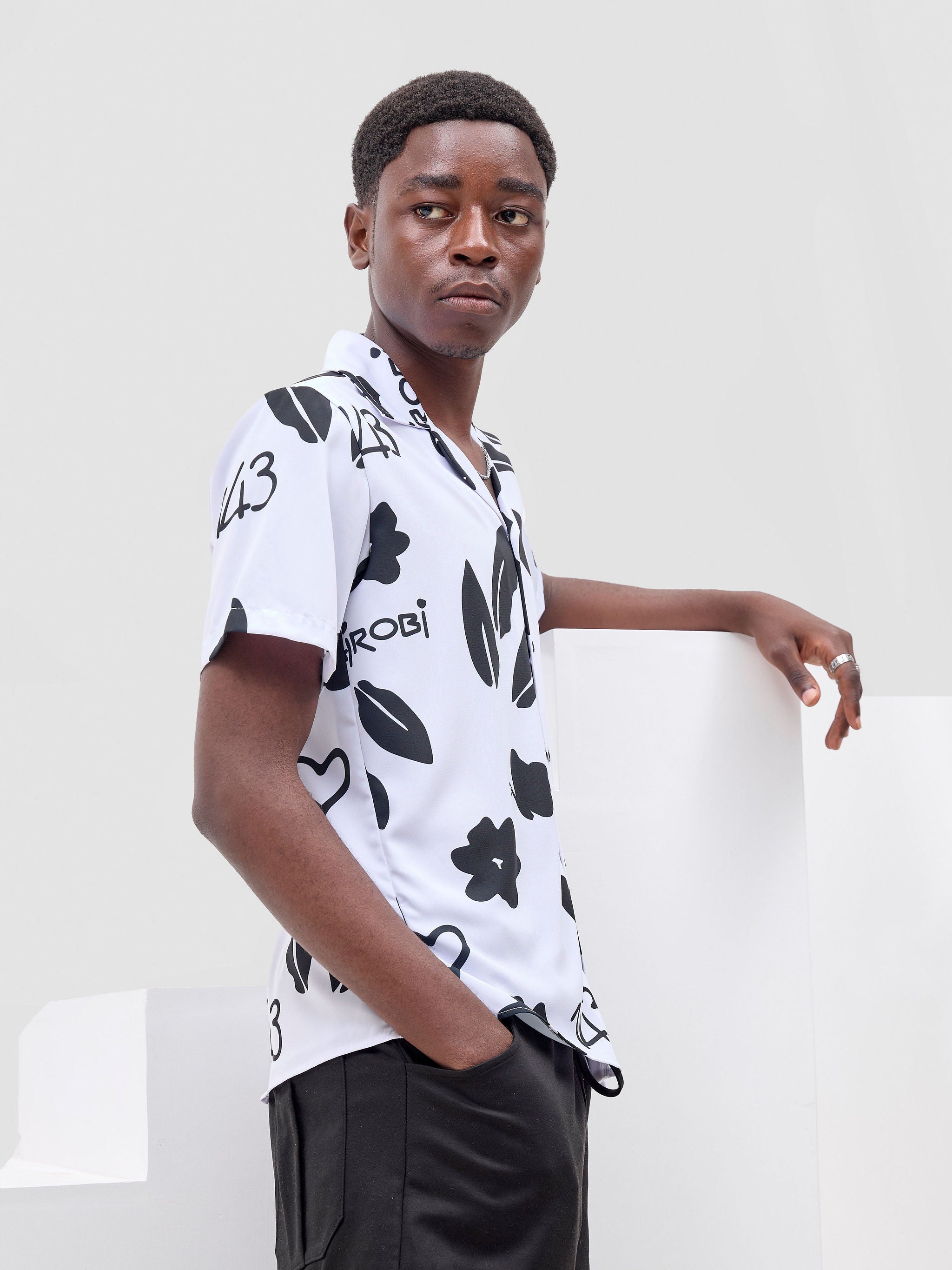 Zoya X Metamorphisized 143 Oversized Bowling Shirt - White / Black