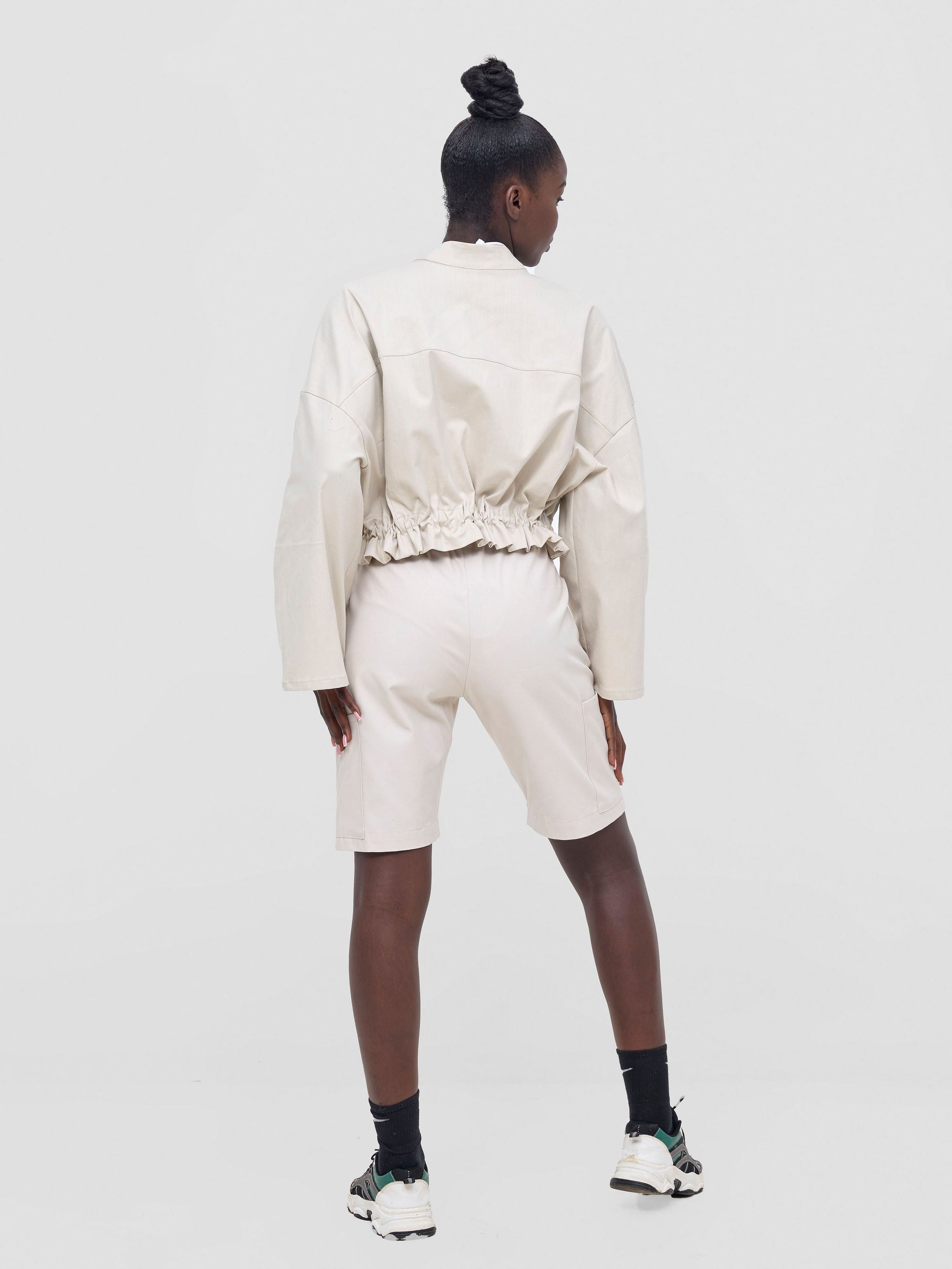 Zoya Nia Cargo Shorts - Beige
