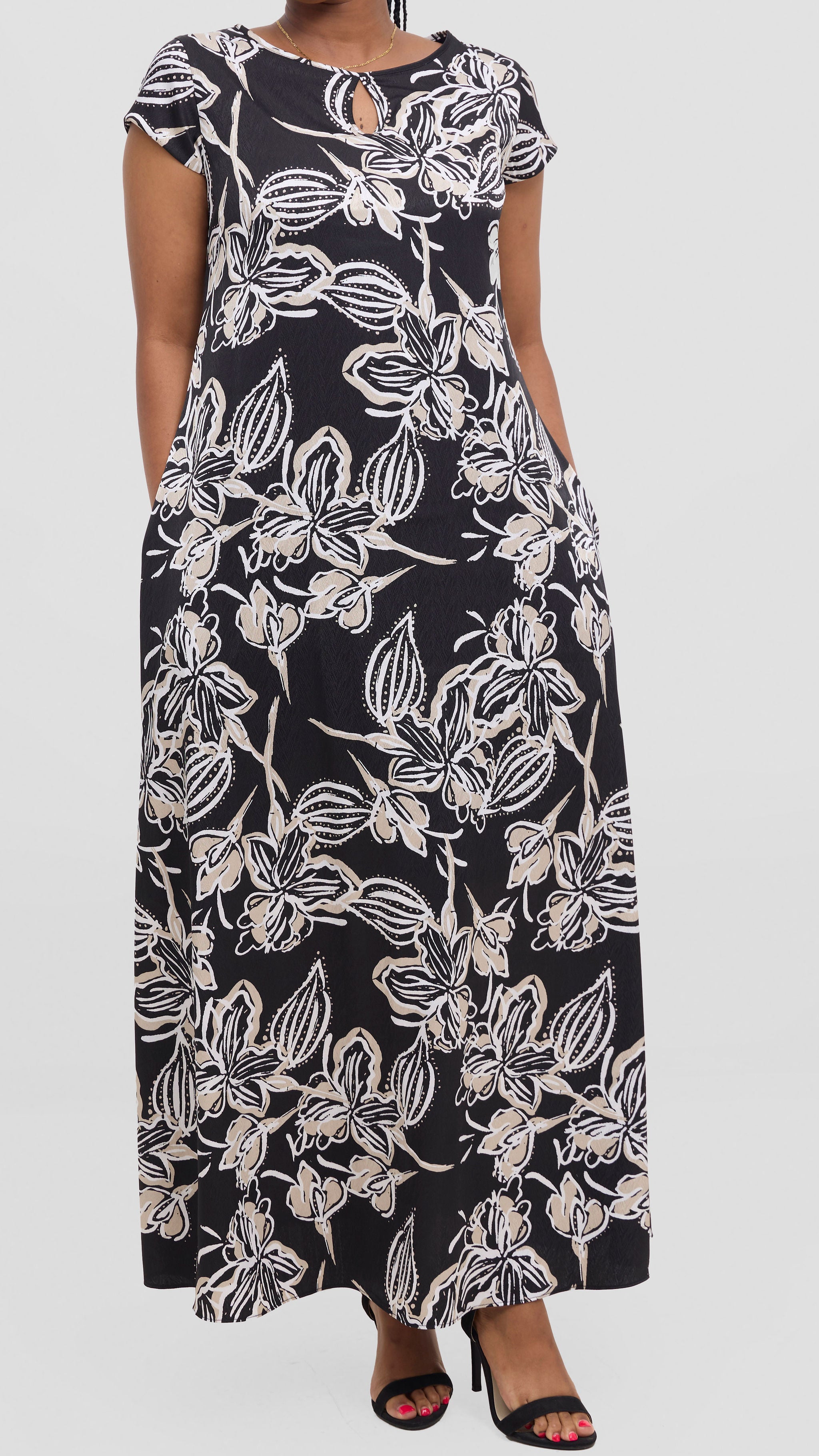 Vivo Sierra Maxi Chiffon Dress - Black / Beige Print