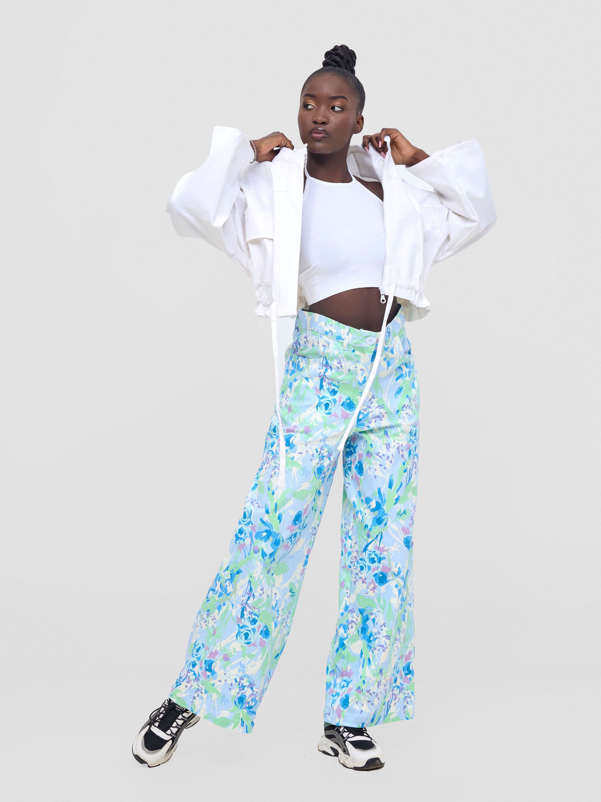 Zoya Nia Wide Leg Denim Pants - Blue / Lime Green Abstract Print