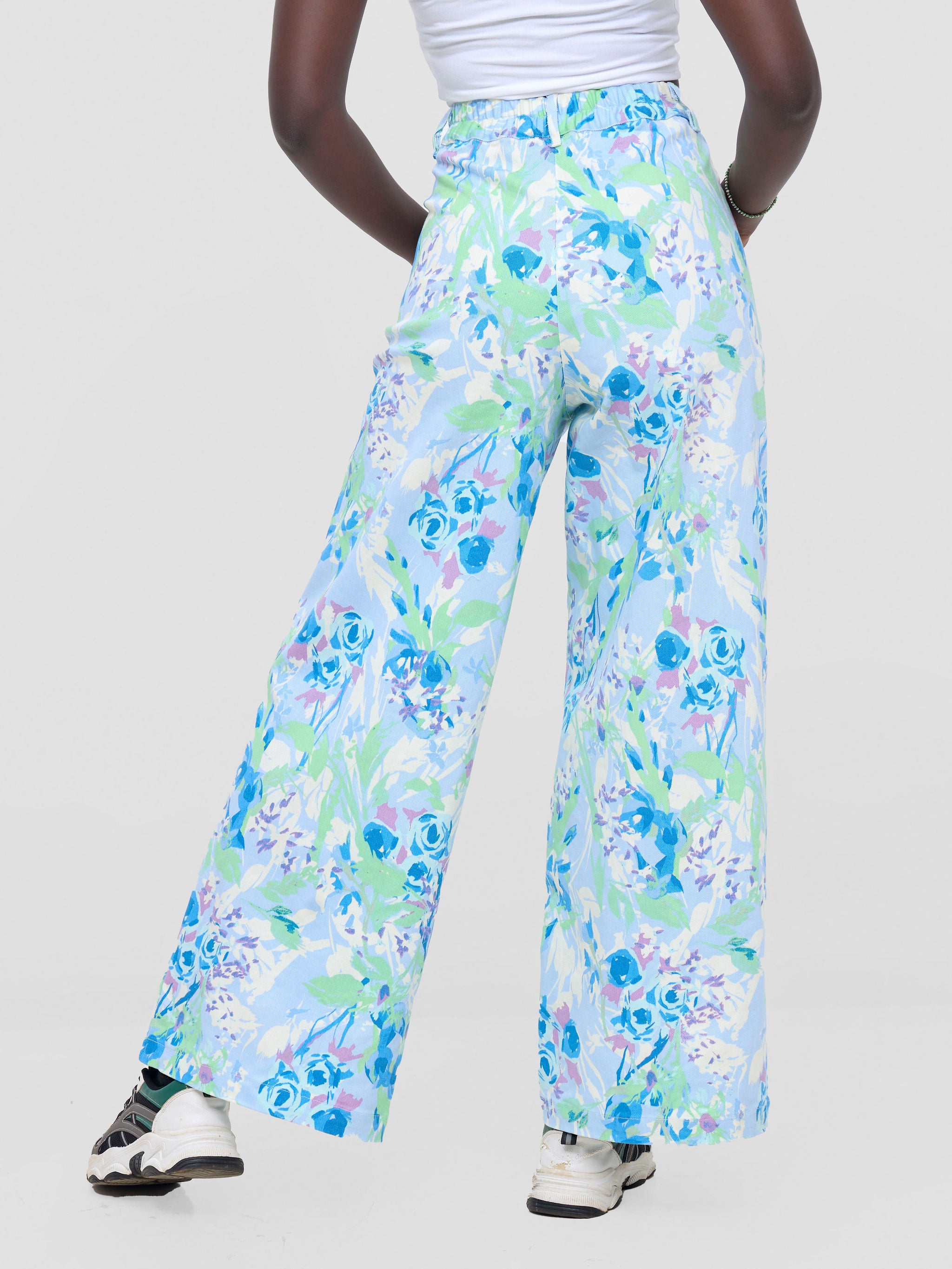 Zoya Nia Wide Leg Denim Pants - Blue / Lime Green Abstract Print