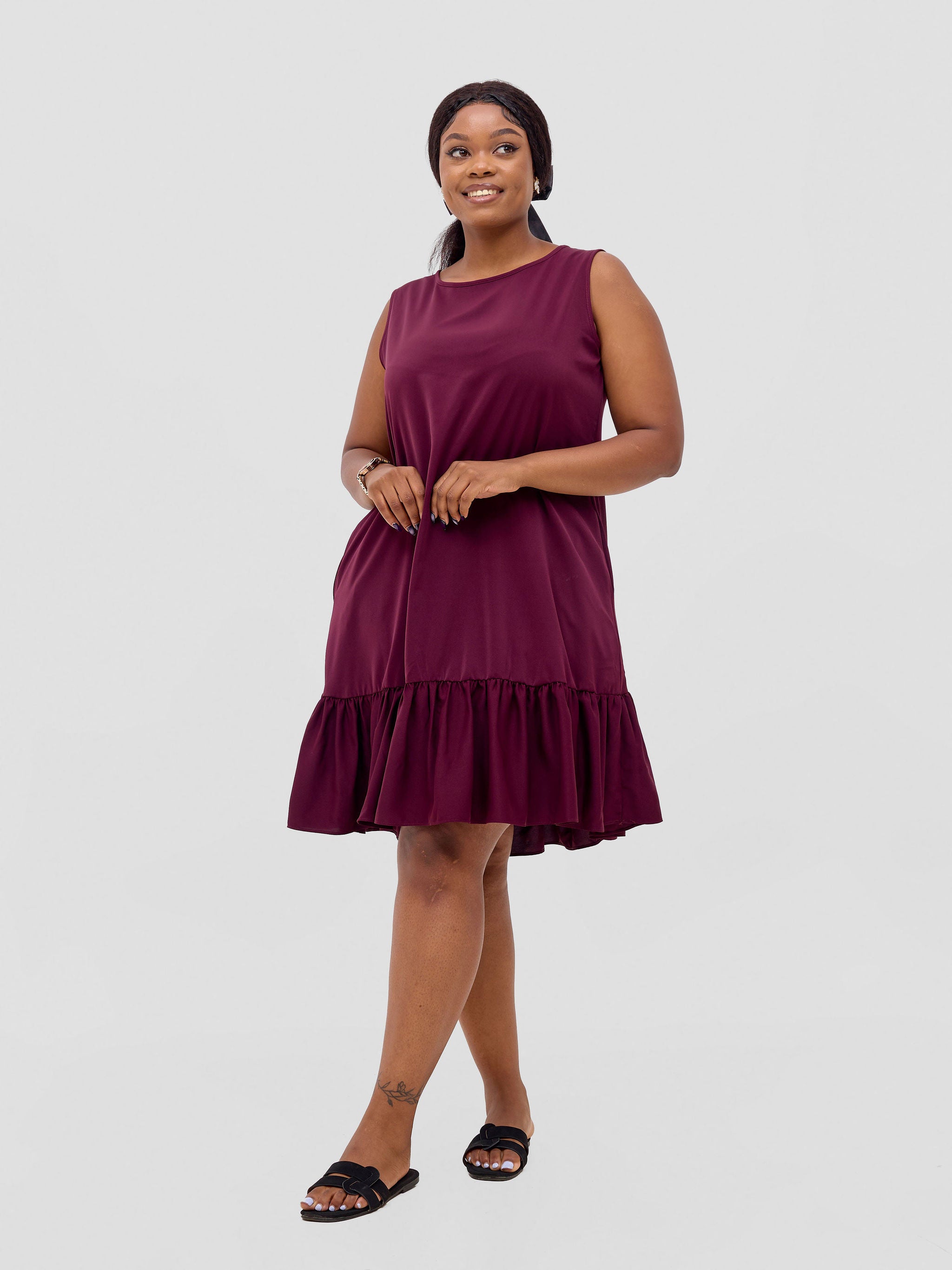 Vivo Dalia Sleeveless Gathered Tent Dress - Burgundy