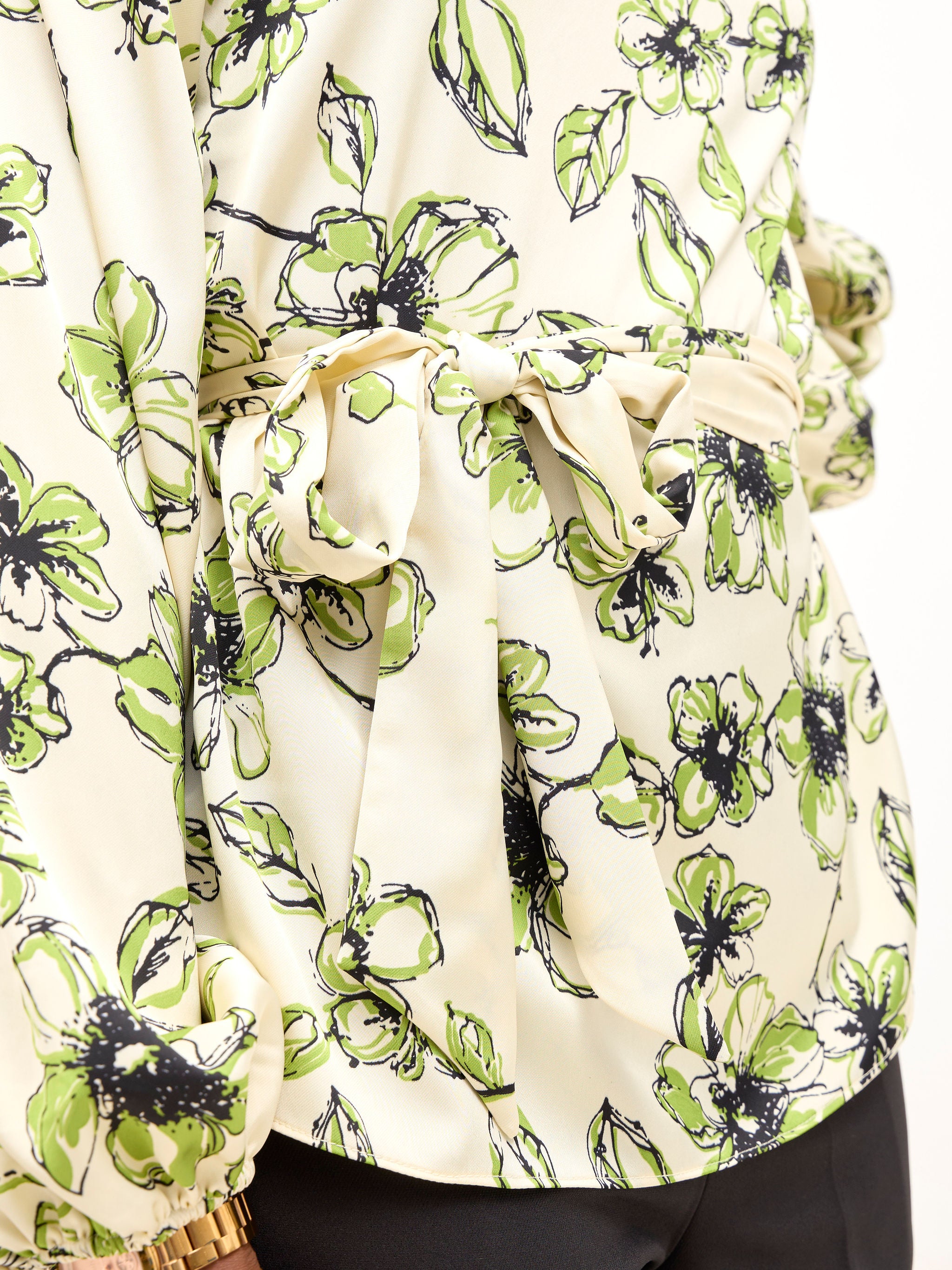 Vivo Basic Satin Bishop Sleeved Top - Beige / Green Bai Print