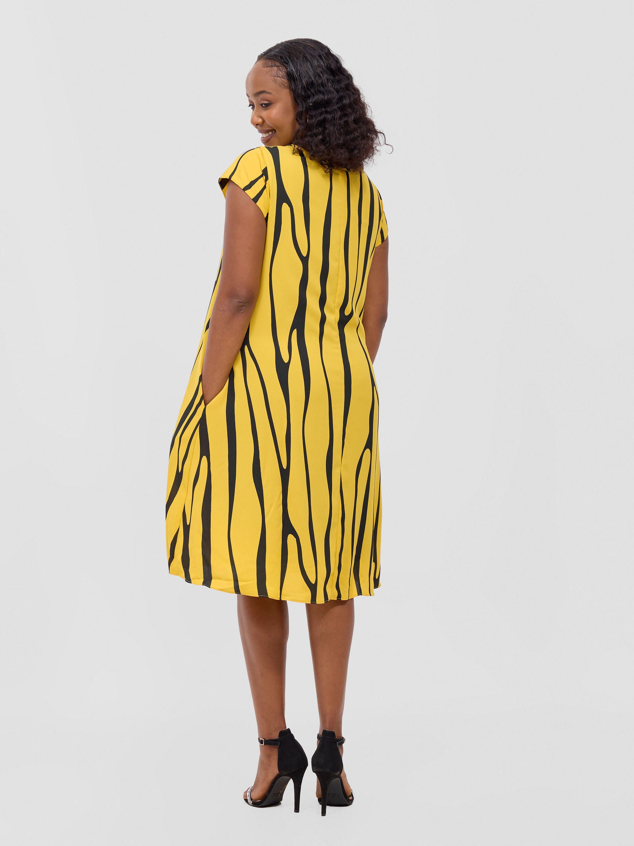Vivo Sierra Cap Sleeve Tent Chiffon Dress - Mustard / Black Sidi Print