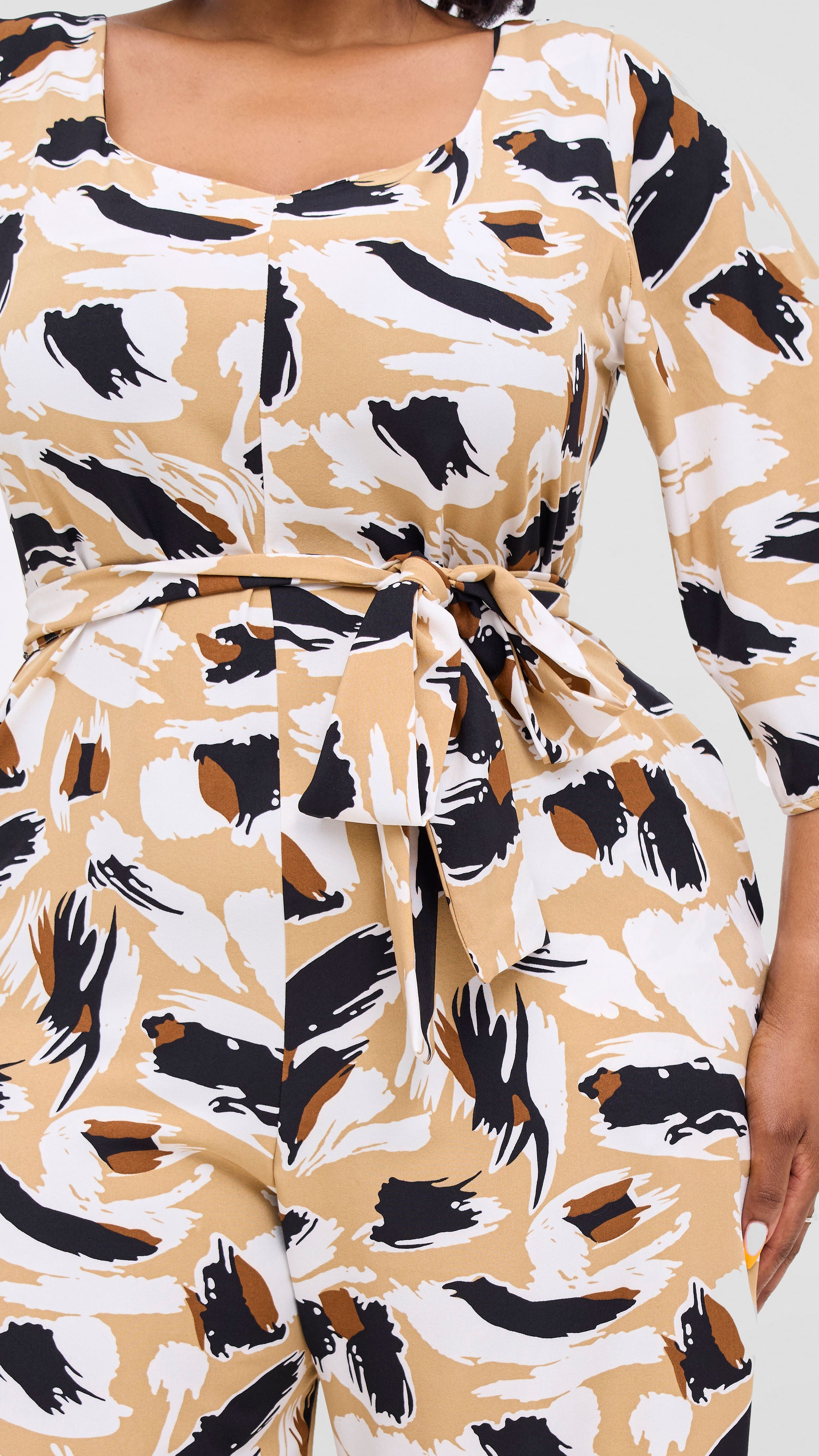 Vivo Zahari Sweatheart Neck Jumpsuit - Taupe / White Print